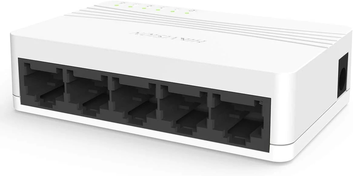 سوئیچ اترنت HIKVISION DS-3E0105D-E 10/100 مگابیت بر ثانیه، دارای 5 پورت اترنت 10/100 مگابیت بر ثانیه، پشتیبانی از یادگیری خودکار و Aging آدرس MAC، مناسب برای خانه، مدرسه، خوابگاه، دفتر