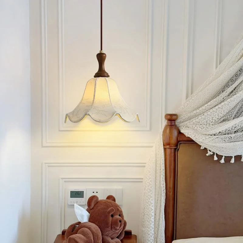 چراغ آویز گلدار به سبک فرانسوی وینتیج - چراغ آویز پارچه ای و چوبی اواسط قرن برای جزیره آشپزخانه، اتاق غذاخوری، نشیمن و اتاق خواب