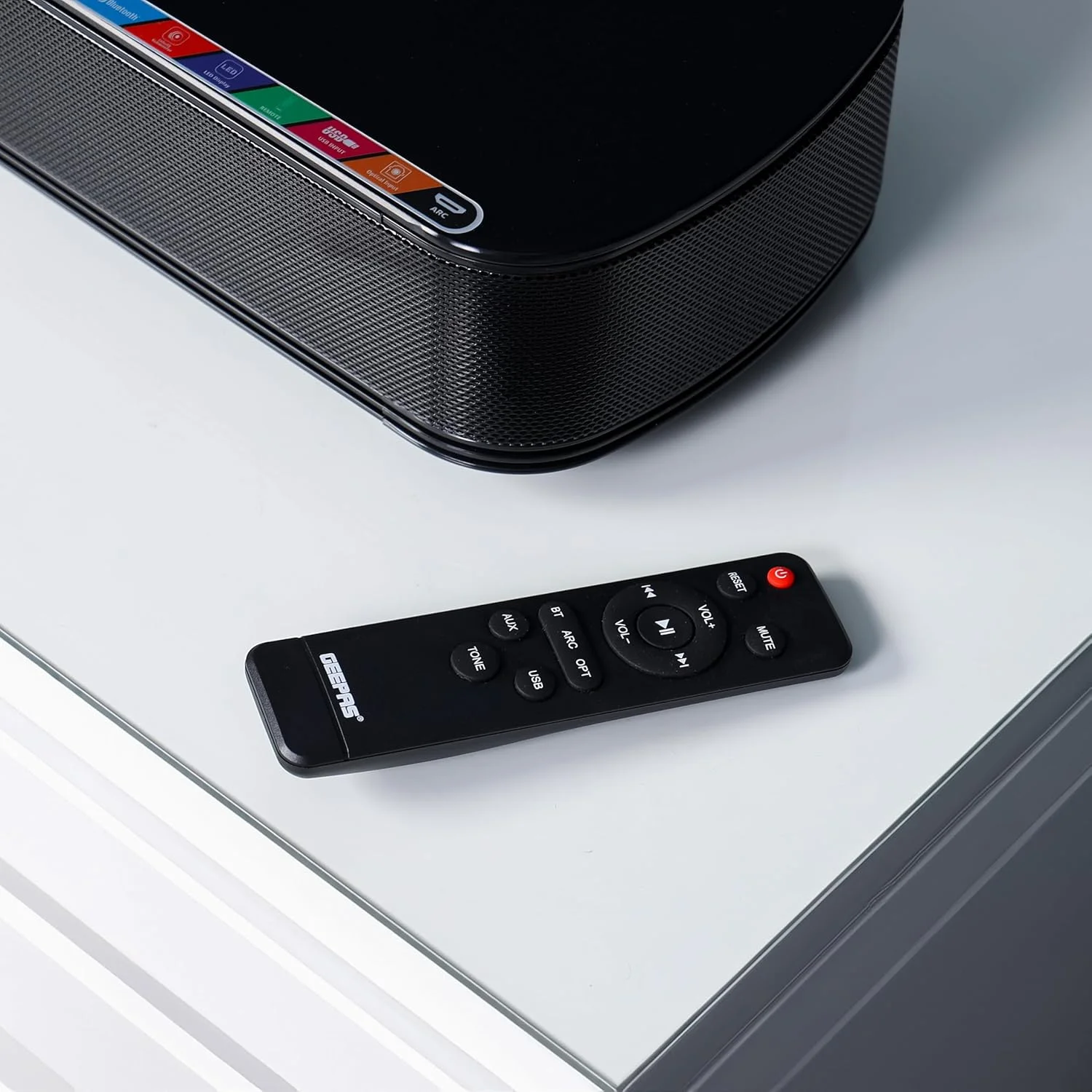 نوار صوتی قابل حمل جیپاس 120 وات | بلوتوث 5.0 | ورودی اپتیکال و ARC | اتصال به تلویزیون، موبایل، لپ تاپ و غیره | GSRB120BT مشکی نوار صوتی قابل حمل جیپاس 120 وات | بلوتوث 5.0 | ورودی اپتیکال و ARC | اتصال به تلویزیون، موبایل، لپ تاپ و غیره | GSRB120BT مشکی