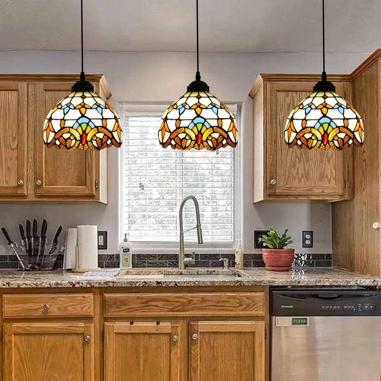 چراغ آویز به سبک تیفانی برای جزیره آشپزخانه، آباژور شیشه ای رنگی دست ساز، چراغ آویز بزرگ مناسب راهرو، اتاق نشیمن، اتاق غذاخوری، کافه، زرد، 8 اینچ چراغ آویز به سبک تیفانی برای جزیره آشپزخانه، آباژور شیشه ای رنگی دست ساز، چراغ آویز بزرگ مناسب راهرو، اتاق نشیمن، اتاق غذاخوری، کافه، زرد، 8 اینچ