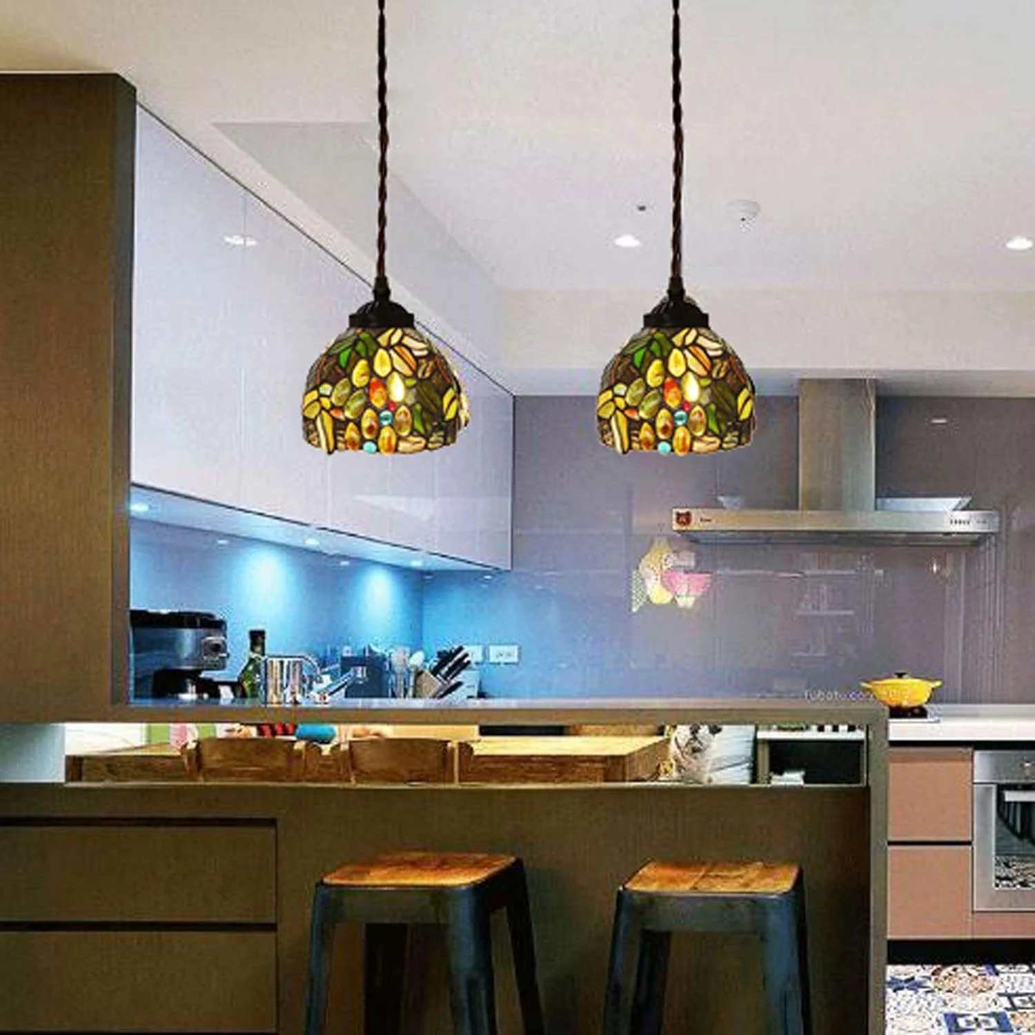 چراغ آویز آویز به سبک تیفانی، 7 اینچ عرض، مهره های کریستالی انگور، آباژور شیشه ای رنگی، لوستر تزئینی قدیمی E27 1 چراغ برای جزیره آشپزخانه، اتاق غذاخوری، راهرو