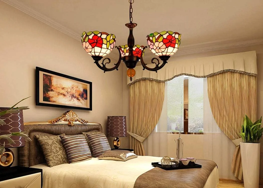 لوستر به سبک تیفانی، آویز چراغ با طراحی گل رز شیشه ای رنگی 3 لامپه، چراغ های آویز کریستالی اتاق نشیمن، اتاق غذاخوری و بار لوستر به سبک تیفانی، آویز چراغ با طراحی گل رز شیشه ای رنگی 3 لامپه، چراغ های آویز کریستالی اتاق نشیمن، اتاق غذاخوری و بار