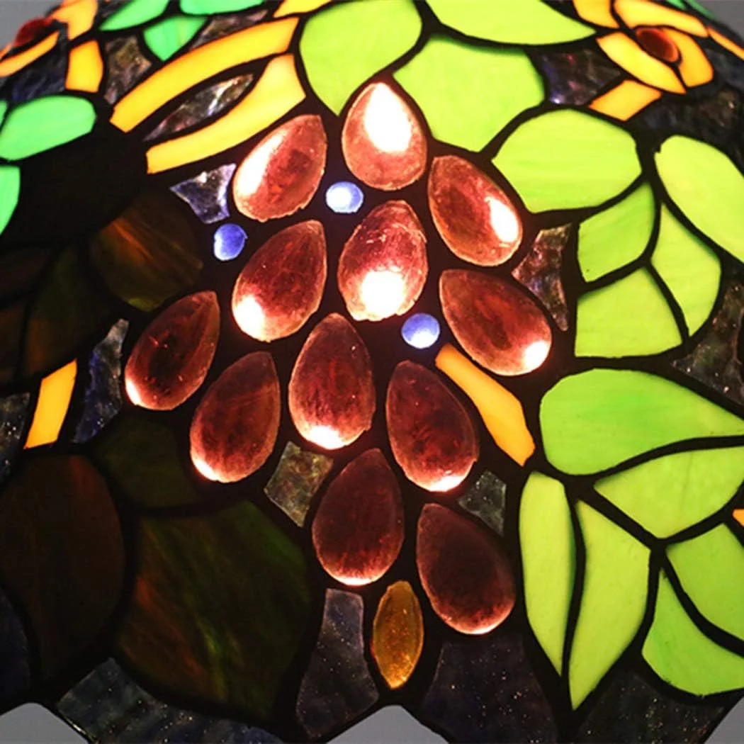 لوستر به سبک تیفانی 30 سانتی متری، لوستر آویز با شیشه رنگی طرح انگور، چراغ آویز رترو نوستالژی مناسب کافه، چایخانه، کتابفروشی و بار لوستر به سبک تیفانی 30 سانتی متری، لوستر آویز با شیشه رنگی طرح انگور، چراغ آویز رترو نوستالژی مناسب کافه، چایخانه، کتابفروشی و بار