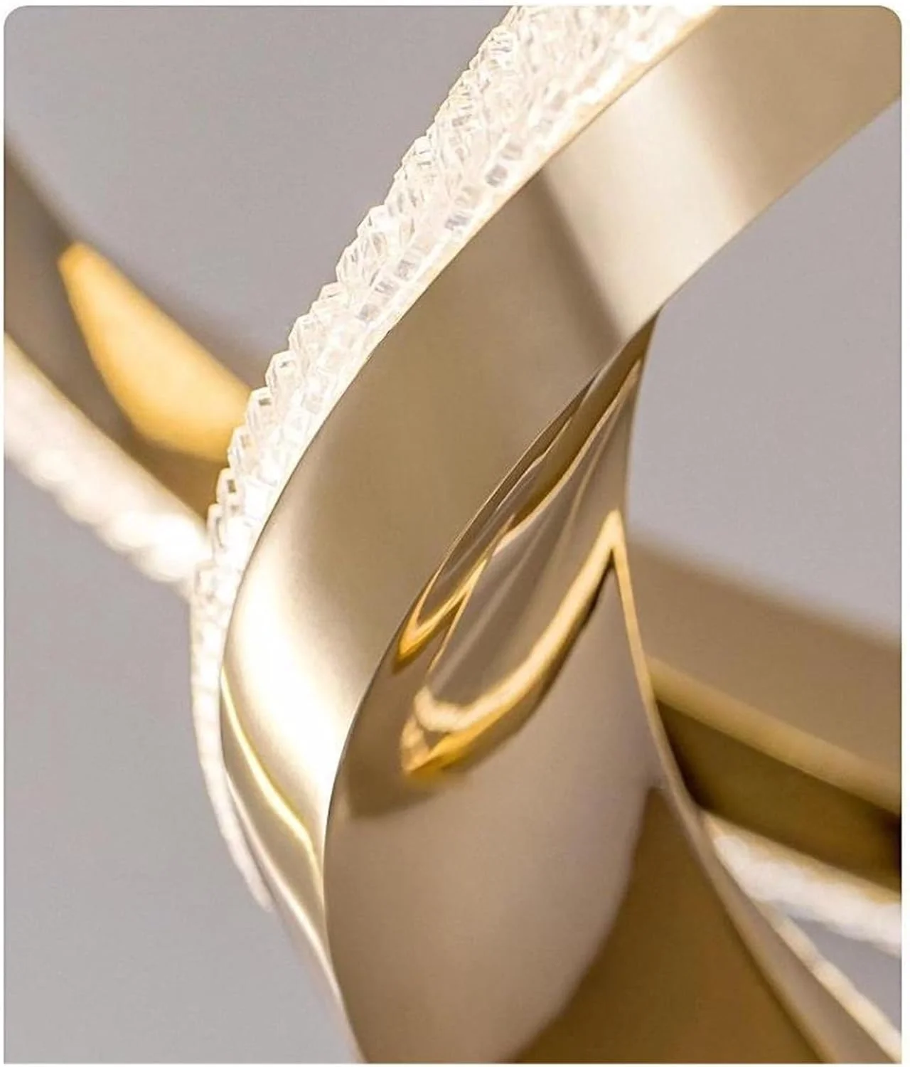 لوستر آویز ال ای دی طرح حلقه مدرن و خلاقانه طلایی روشن مناسب اتاق نشیمن، اتاق خواب، ناهارخوری و آشپزخانه، دکور مدرن، تک رنگ - 60+80 سانتی متر لوستر آویز ال ای دی طرح حلقه مدرن و خلاقانه طلایی روشن مناسب اتاق نشیمن، اتاق خواب، ناهارخوری و آشپزخانه، دکور مدرن، تک رنگ - 60+80 سانتی متر