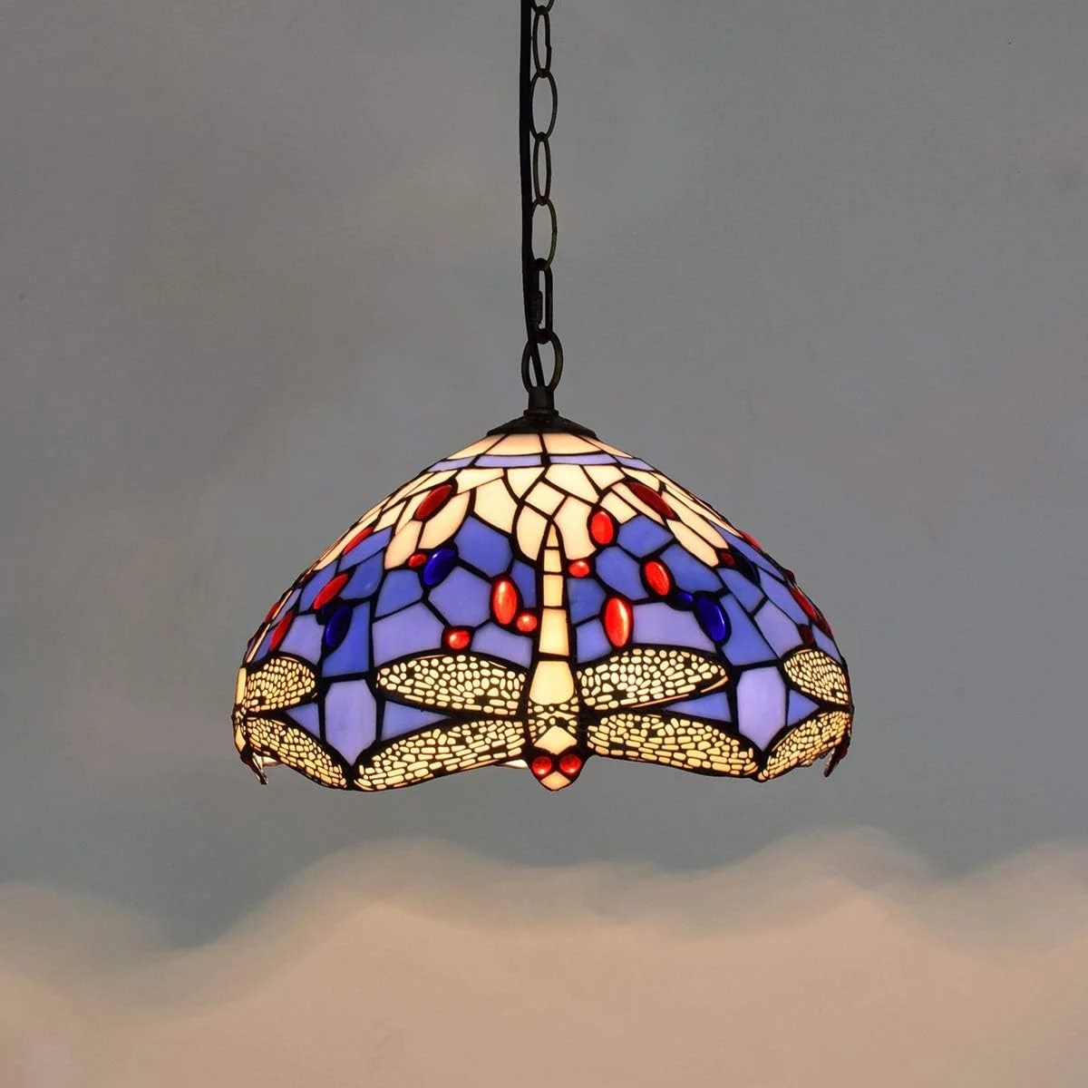 لوستر آویز سقفی شیشه رنگی 30 سانتیمتری تیفانی طرح مدیترانهای بنفش و آبی با طرح سنجاقک مناسب اتاق خواب، رستوران و کافه لوستر آویز سقفی شیشه رنگی 30 سانتیمتری تیفانی طرح مدیترانهای بنفش و آبی با طرح سنجاقک مناسب اتاق خواب، رستوران و کافه