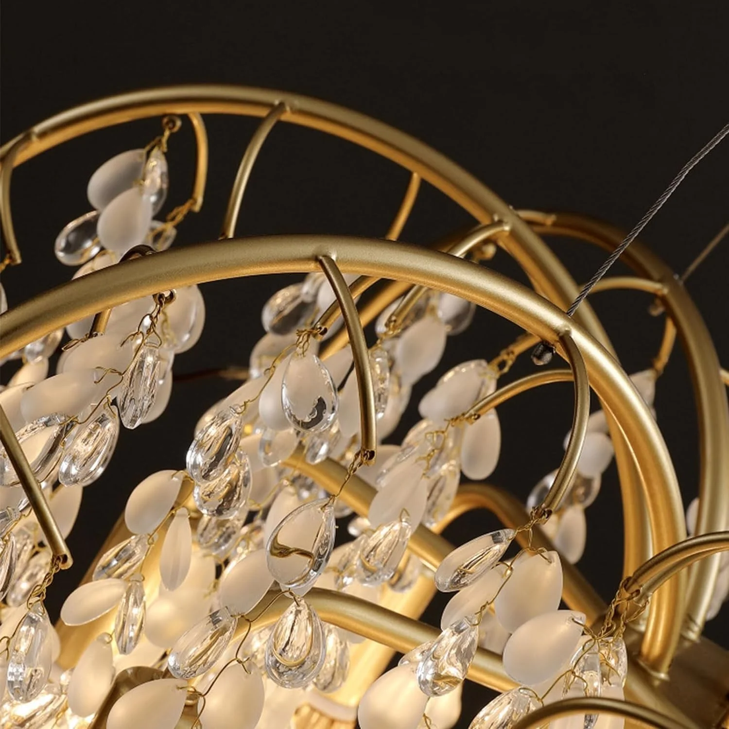 لوستر شاخه درختی مدرن نور آویز کریستالی طلایی لوکس با قابلیت تنظیم ارتفاع، مناسب سقف های بلند، دکور مدرن، تک رنگ - 60 سانتی متر