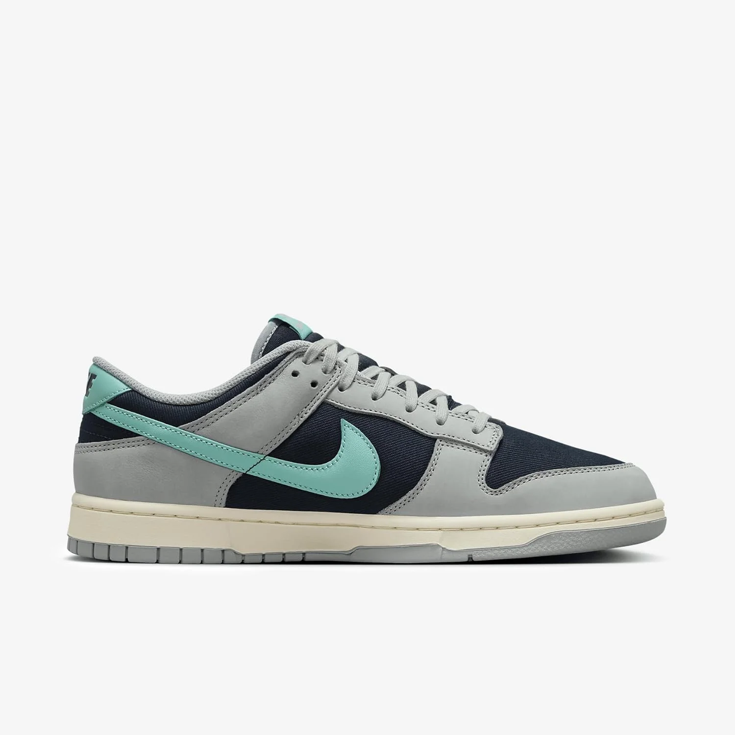 کفش مردانه نایک Nike Dunk Low Retro Premium کفش مردانه نایک Nike Dunk Low Retro Premium