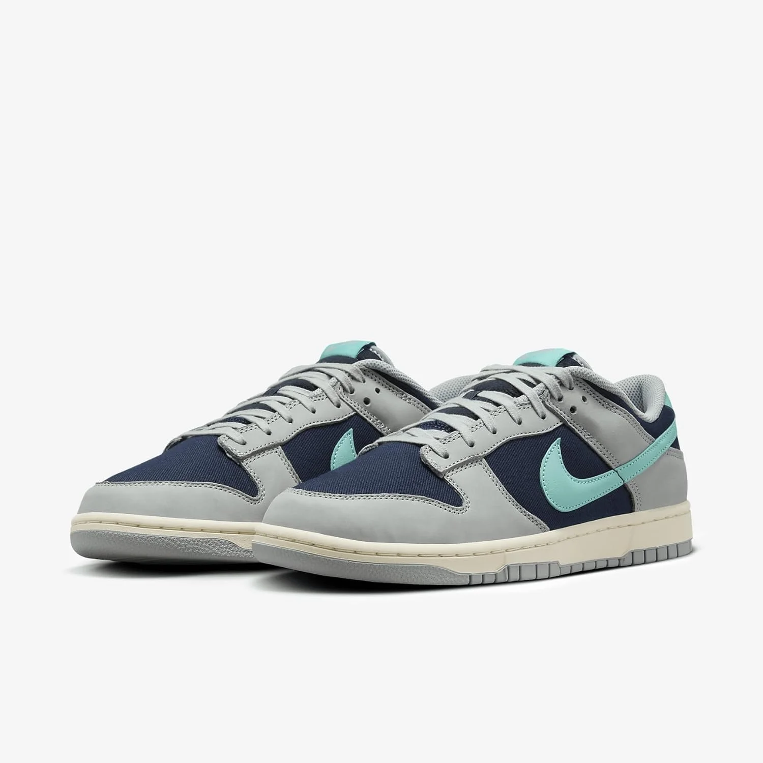 کفش مردانه نایک Nike Dunk Low Retro Premium کفش مردانه نایک Nike Dunk Low Retro Premium