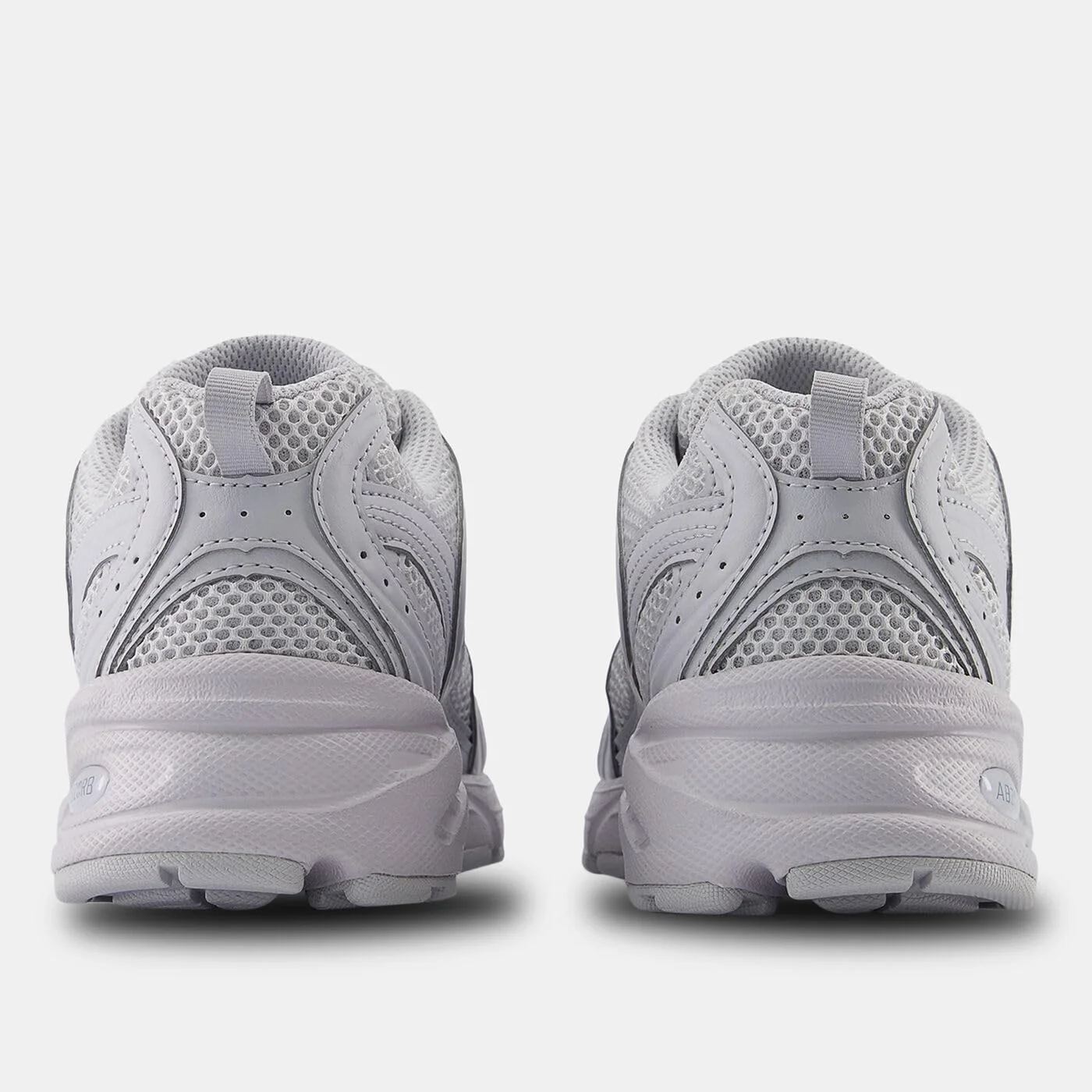 کفش مردانه نیو بالانس 530