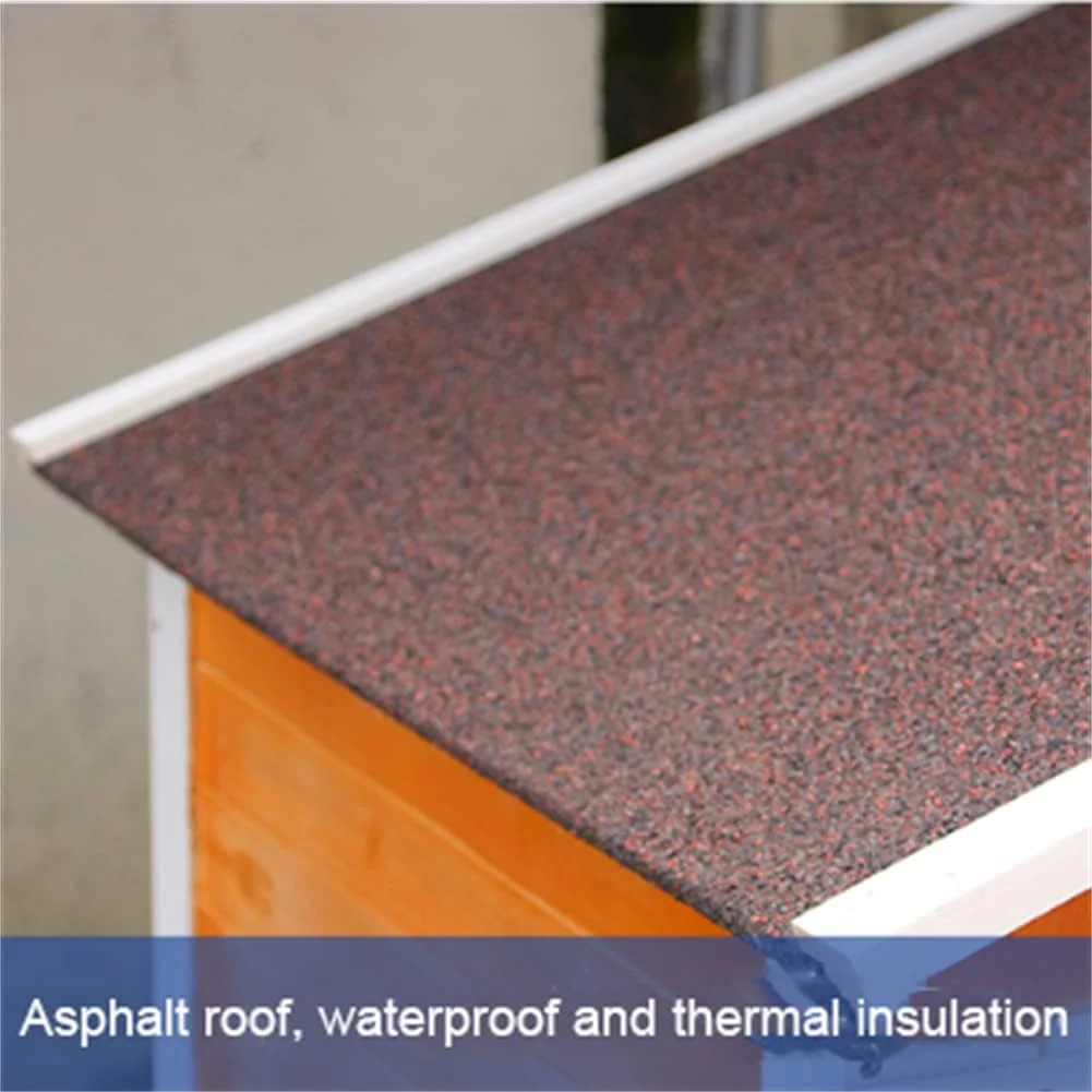 خانه سگ چوبی جامد، خانه سگ فضای باز به سبک کلبه، لانه حیوانات خانگی چوبی مرتفع با سقف آسفالتی، درب جلو، پنجره جانبی برای سگ های متوسط/بزرگ