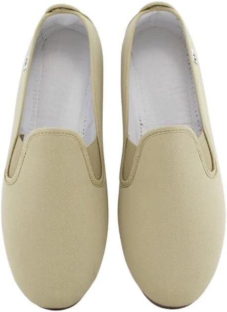 کفش کلاسیک کونگ فو escoolers e55! سبک و راحت، ساخته شده از کرباس با زیره انعطاف پذیر و ضد لغزش. همچنین به عنوان کفش کمپینگ یا دمپایی چینی نیز شناخته می شود. ایده آل برای استفاده در تایچی یا کاراته و همچنین تمرین هنرهای رزمی، ورزش های داخل سالن، کمپینگ، رقص یا فقط برای استفاده در منزل. طیف گسترده ای از سایزها، حتی برای کوچکترین افراد در خانه. محصول با کیفیت ملی، ساخت اسپانیا با بهترین مواد.