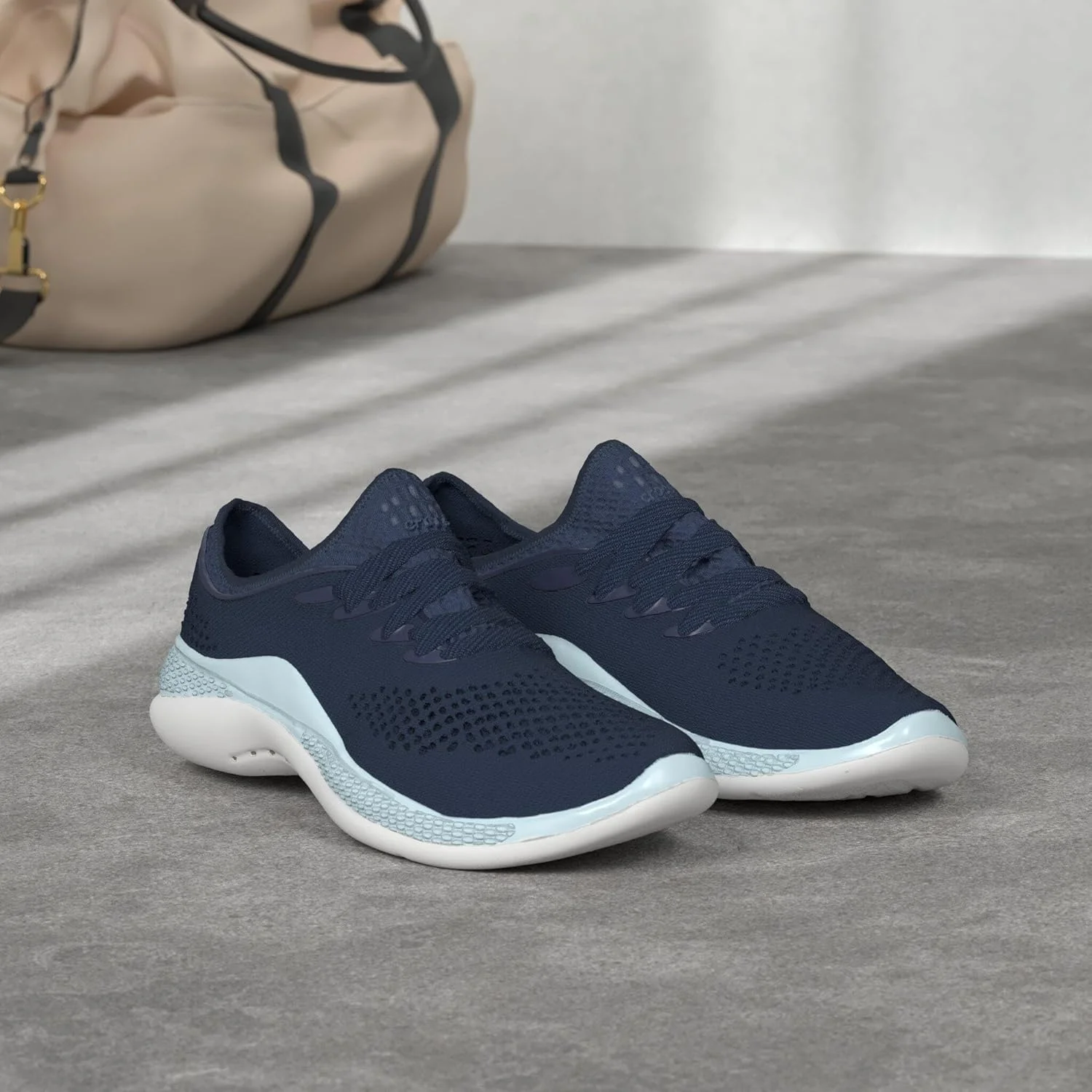 کفش کتانی مردانه کراکس لایت‌راید پیسر