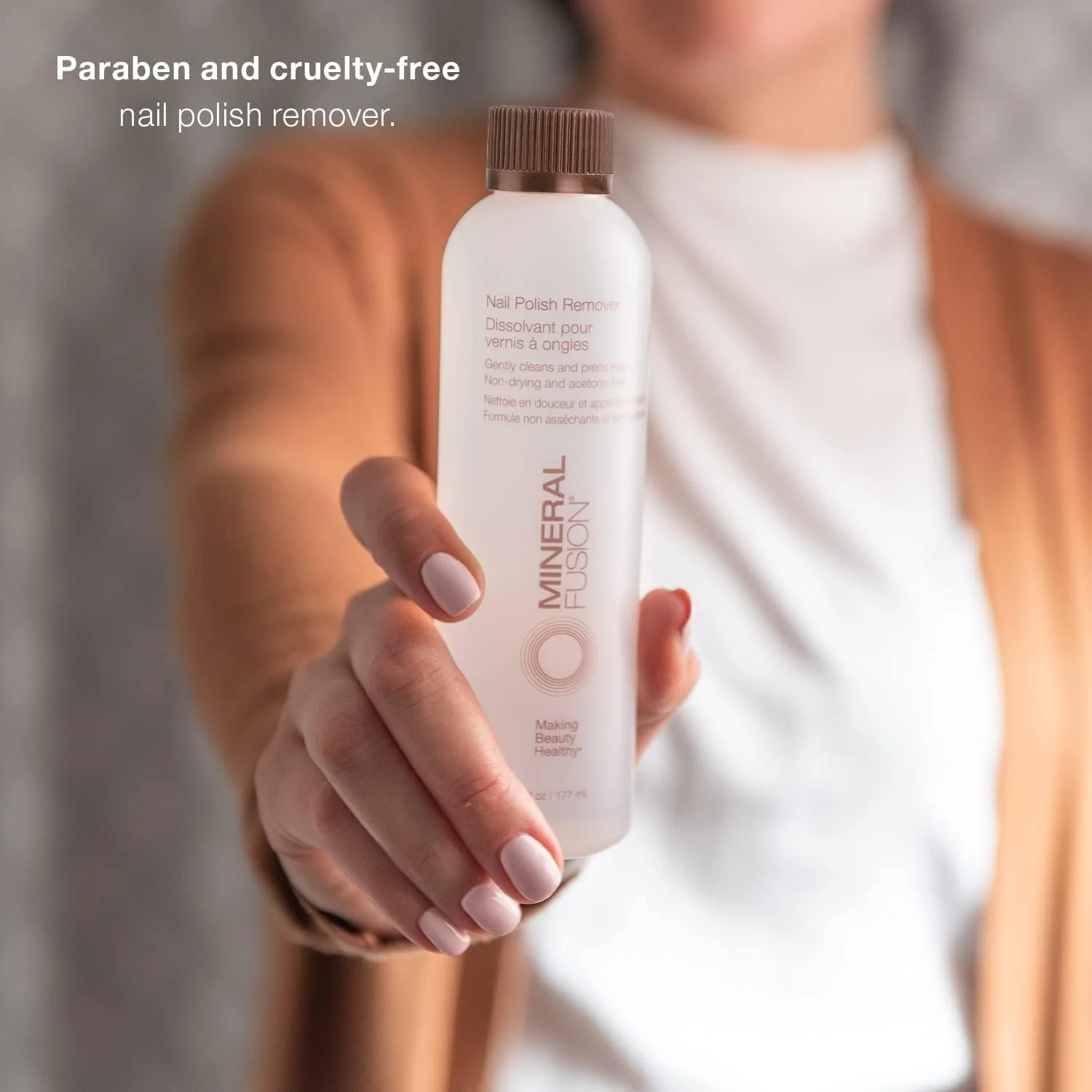 محلول پاک کننده لاک ناخن بدون استون مینرال فیوژن، ملایم، غیر خشک کننده، مناسب لاک معمولی و ژل، 177 میلی لیتر (2 عددی)، وگان و بدون تست حیوانی، مراقبت از ناخن برای زنان و مردان