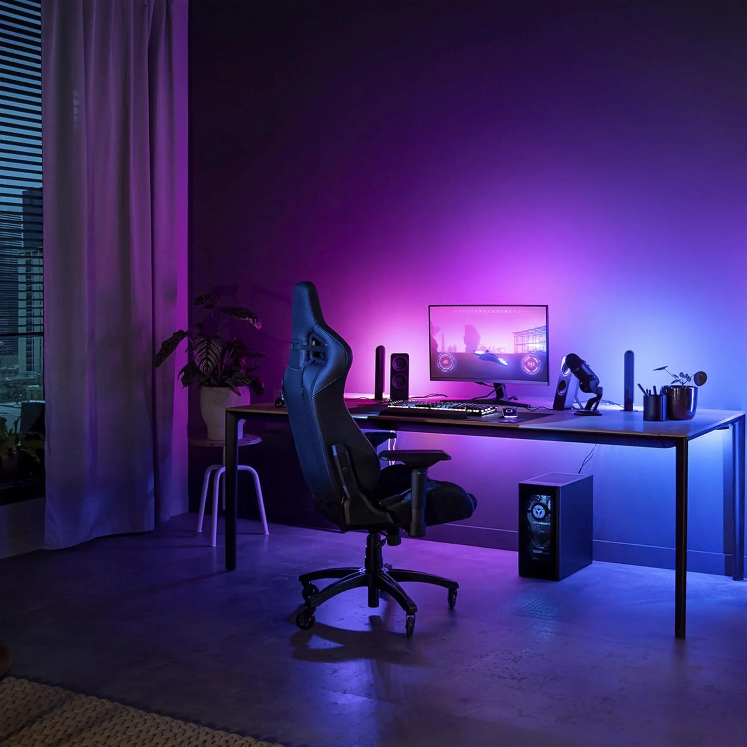 نوار نورپردازی گرادیانی Philips Hue Play برای کامپیوتر [مناسب صفحه نمایش های ۲۴-۲۷ اینچ] نورپردازی هوشمند LED. همگام سازی برای سرگرمی، بازی و رسانه
