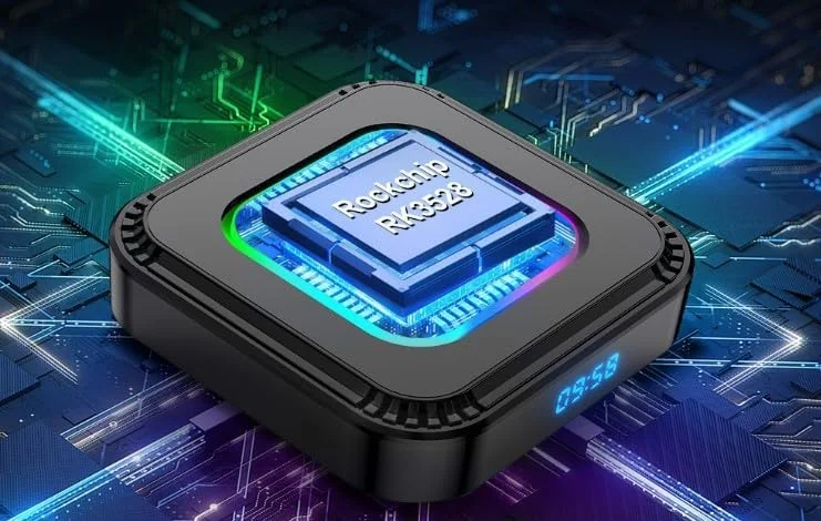 اندروید باکس تلویزیون CHROX 13.0 - اسمارت تی وی باکس 4 گیگابایت رم 32 گیگابایت حافظه داخلی، وای فای دو بانده، پردازنده RK3528 با پشتیبانی از پخش هوشمند 8K HDR همراه با کیبورد، بلوتوث 4.1، ست تاپ باکس H.265، 2 گیگابایت رم + 16 گیگابایت حافظه داخلی