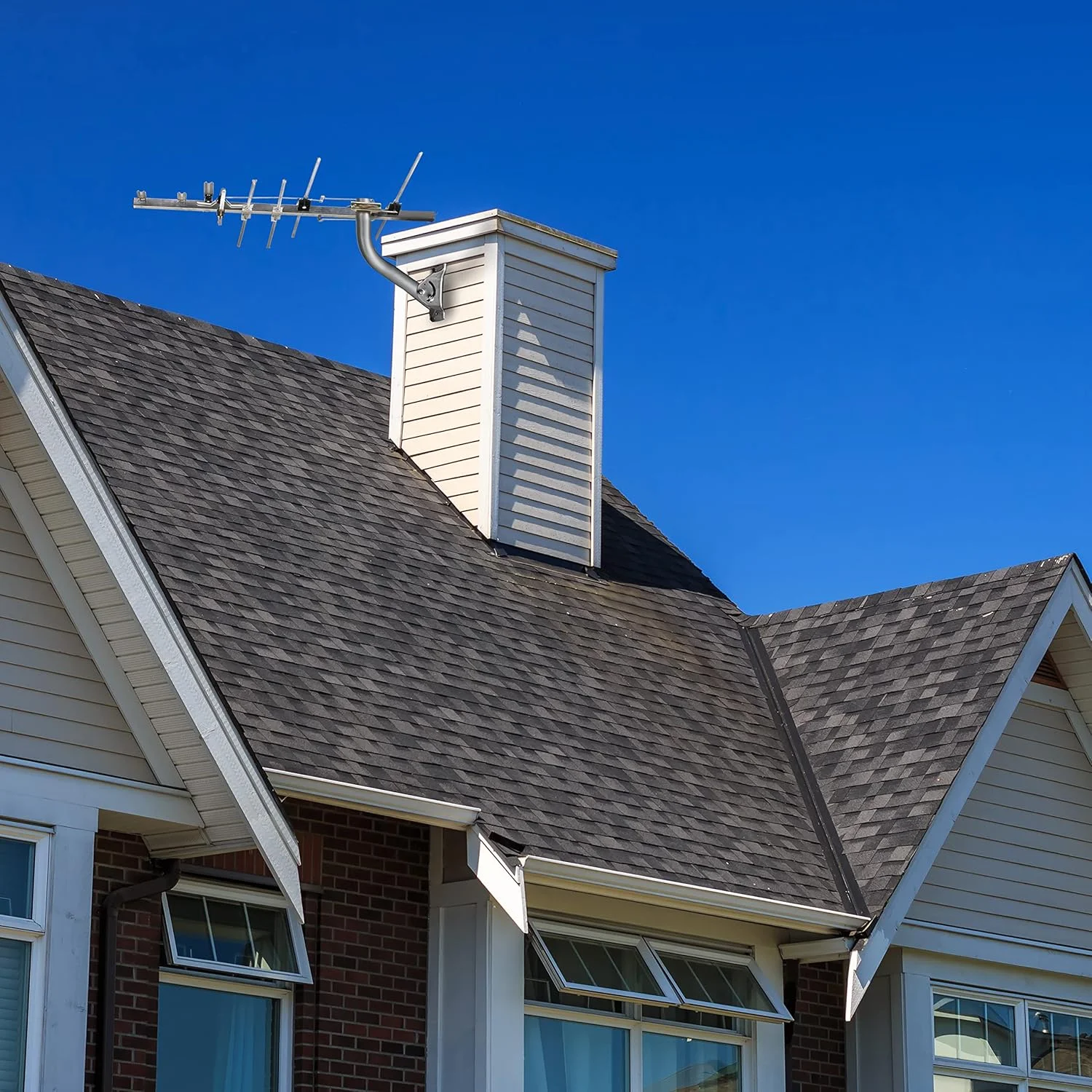 آنتن تلویزیون یاگی فشرده RCA برای فضای باز یا زیر شیروانی - آنتن دیجیتال OTA دوربرد برای دریافت واضح، سازگار با NexGenTV، پشتیبانی از تلویزیون های 4K/8K 1080p، رنگ نقره ای