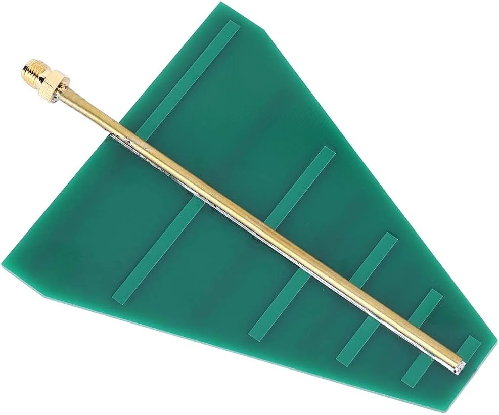 آنتن لگاریتمی دوره ای فوق پهن باند 1.35 گیگاهرتز تا 9.5 گیگاهرتز پلاریزاسیون خطی جهت دار با توان 5 تا 6 دسی بل و ظرفیت توان 15 وات برای ارتباطات RF و انتقال سیگنال مدار چاپی