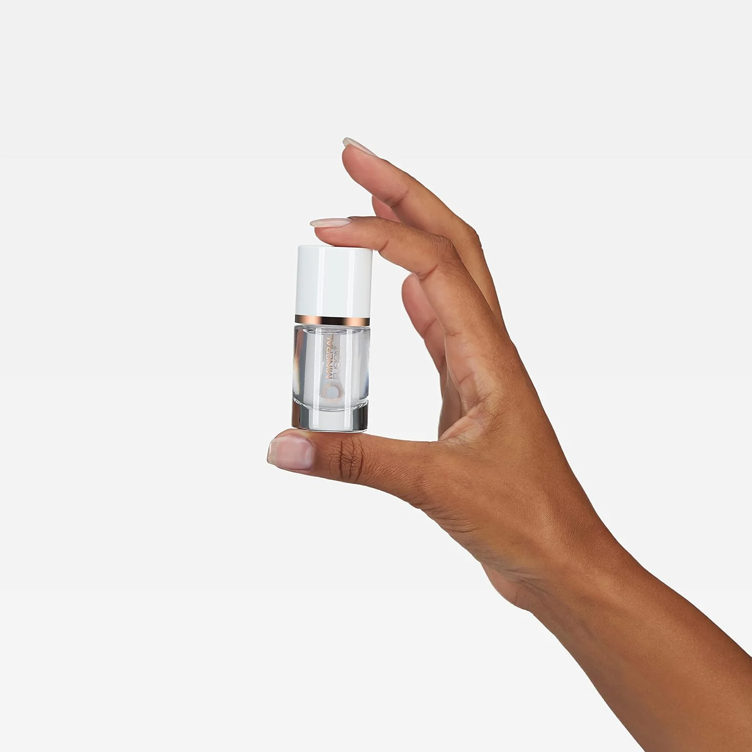 مینرال فیوژن، لاک ناخن رویه مقاوم در برابر لب پر شدن مینرال فیوژن، لاک ناخن رویه مقاوم در برابر لب پر شدن