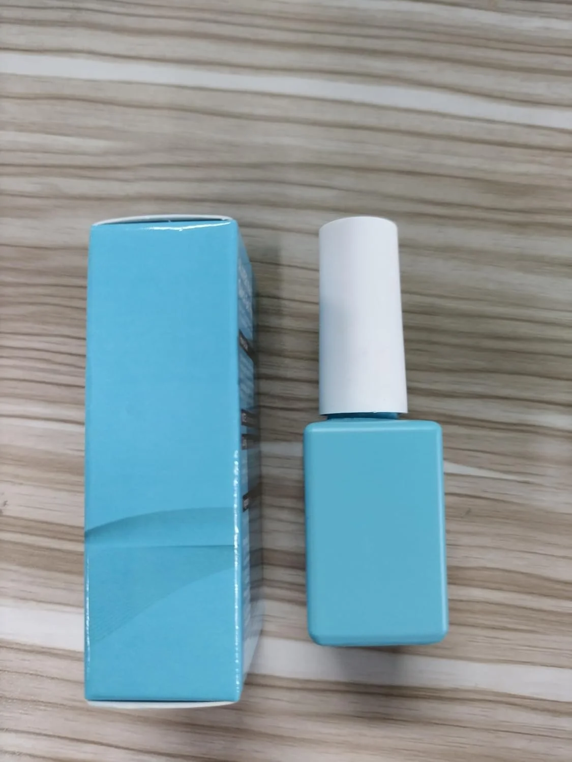 محلول پاک کننده لاک ژل FGHJ (۱۵ میلی لیتر)، کیت حرفه ای پاک کننده لاک ژل، لاک را در ۲-۵ دقیقه به سرعت و به آسانی پاک می کند، شامل ابزار خراشیدن لاک و عقب زننده کوتیکول و سوهان ناخن چند طرفه، بدون نیاز به خیساندن