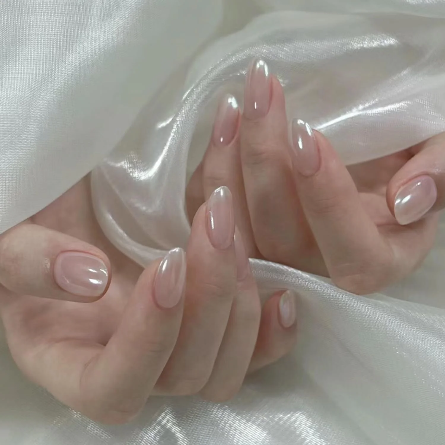 پودر کروم ناخن مروارید سفید برای ناخن های ژلی، اثر آینه ای دونات شیشه ای شفاف، پودر پیگمنت براق کننده ناخن، پودر کروم ناخن تک شاخ مهتابی برای طراحی لاک ژل ناخن 1 گرم