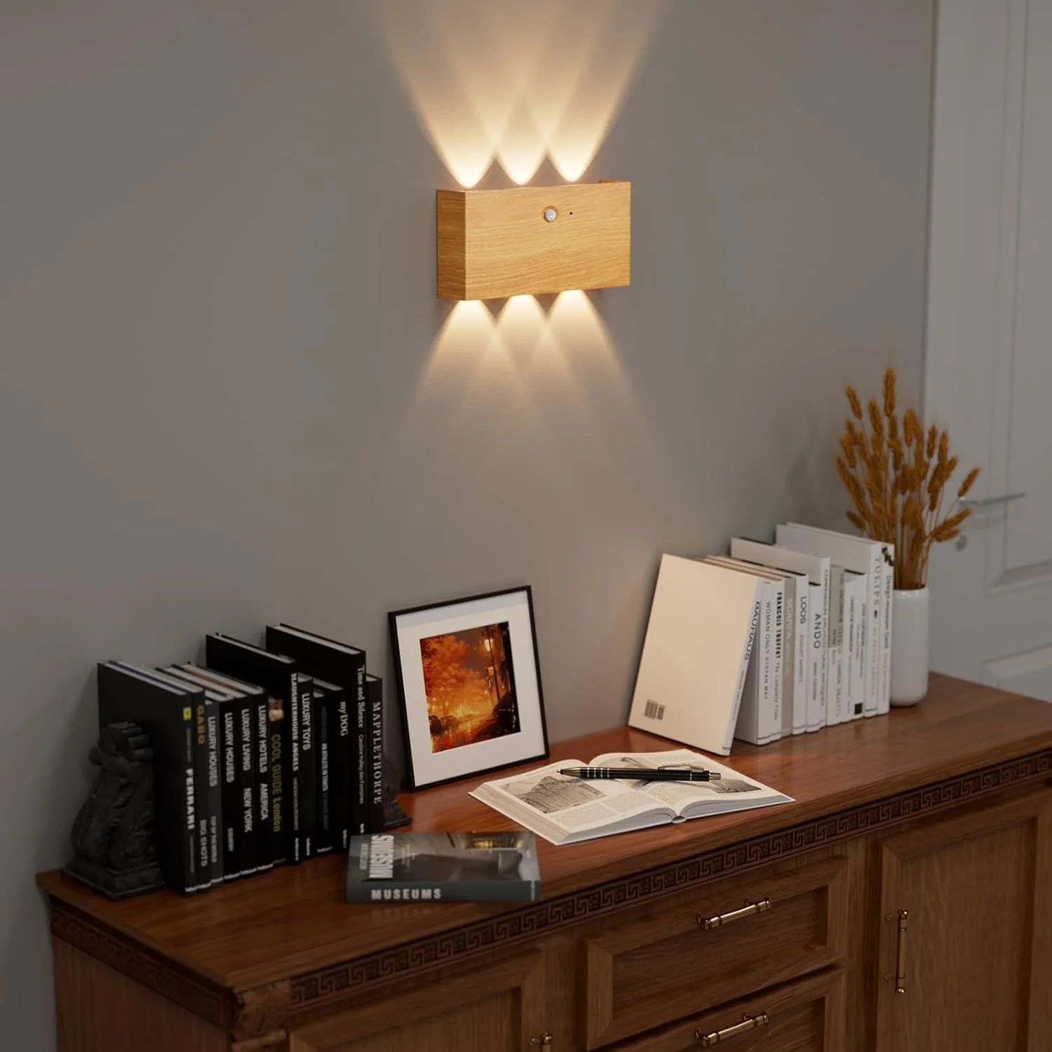 چراغ دیواری باتری خور WOKWOYIO، چراغ دیواری، کنترل لمسی داخلی، 3 دمای رنگ، چراغ دیواری LED با دیمر پیوسته، بی سیم برای راهرو، اتاق نشیمن، اتاق خواب، گاراژ، 6 وات، 5200 میلی آمپر ساعت