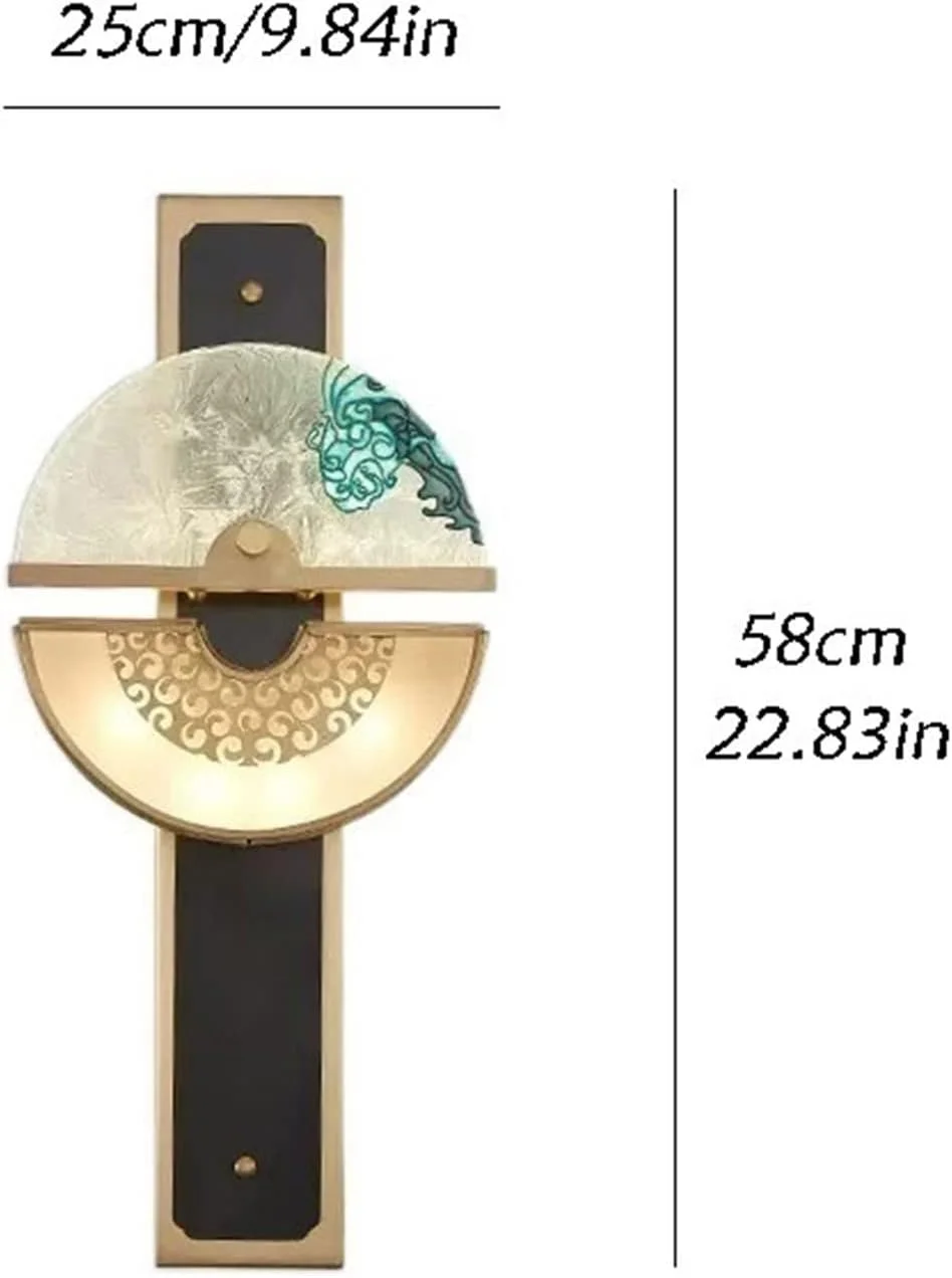 چراغ دیواری شمعدانی سبک کلاسیک با تزئینات میناکاری نفیس، مناسب برای نورپردازی داخلی کنار تخت اتاق خواب