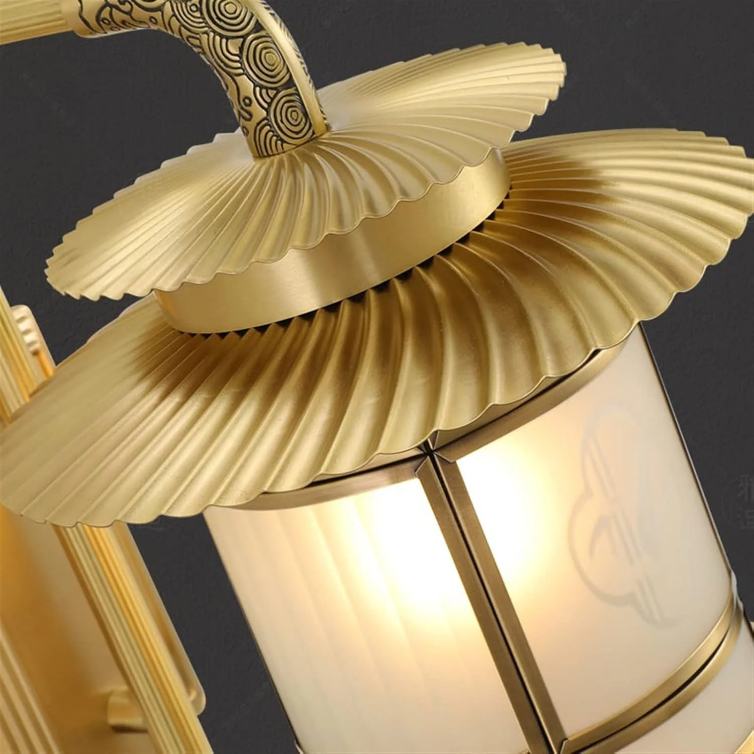 چراغ دیواری شمعدانی فانوسی کلاسیک، روشنایی کنار تخت خواب اتاق خواب، لوکس و تزئینی مسی چراغ دیواری شمعدانی فانوسی کلاسیک، روشنایی کنار تخت خواب اتاق خواب، لوکس و تزئینی مسی