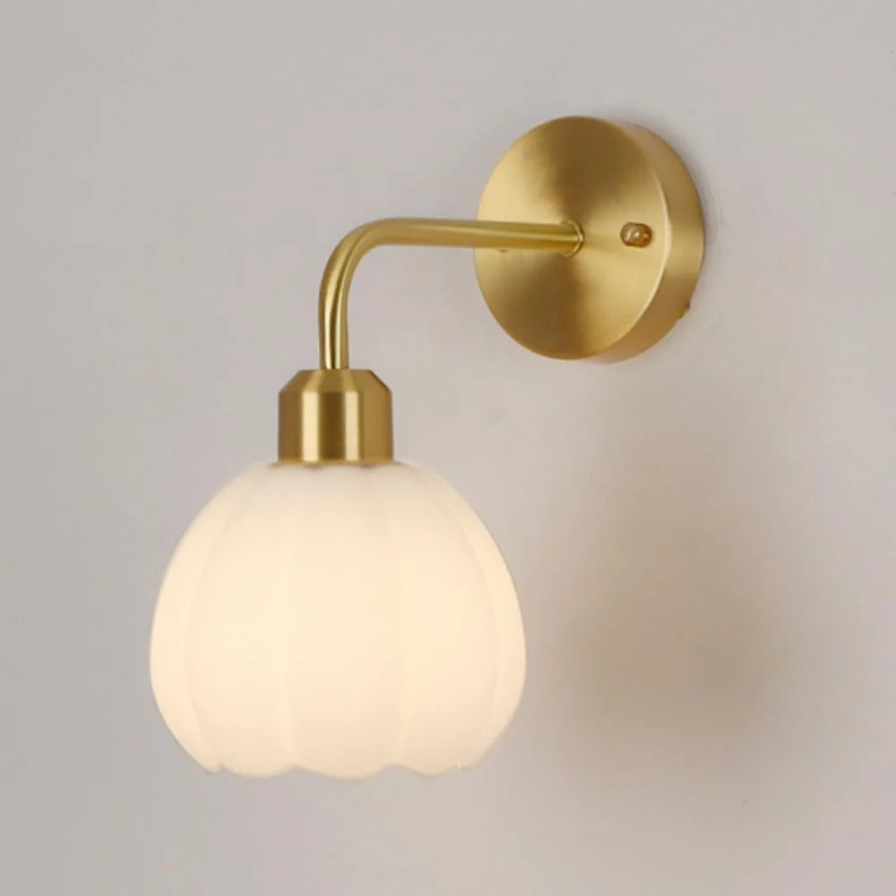چراغ دیواری طلایی Jadssox با حباب شیشه ای لاله سفید، چراغ دیواری مسی، چراغ مدرن سیم کشی شده، چراغ دیواری E27 برای دکوراسیون کنار تخت، اتاق خواب، راهرو