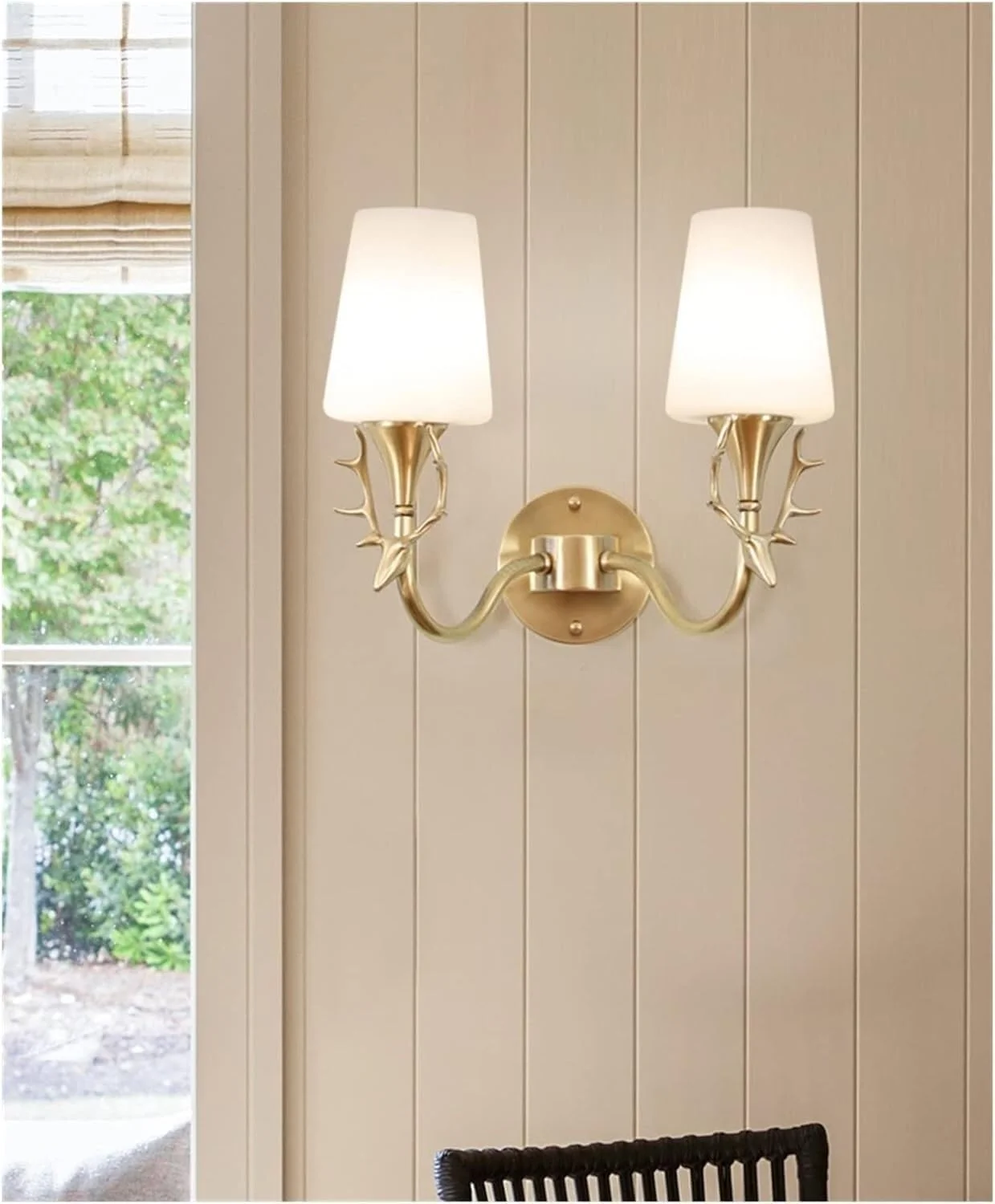 چراغ دیواری چراغ دیواری بیرونی، چراغ خواب شاخ گوزن مسی، چراغ کنار تخت خواب ساده، اتاق نشیمن، راهرو، آینه حمام، جزیره آشپزخانه