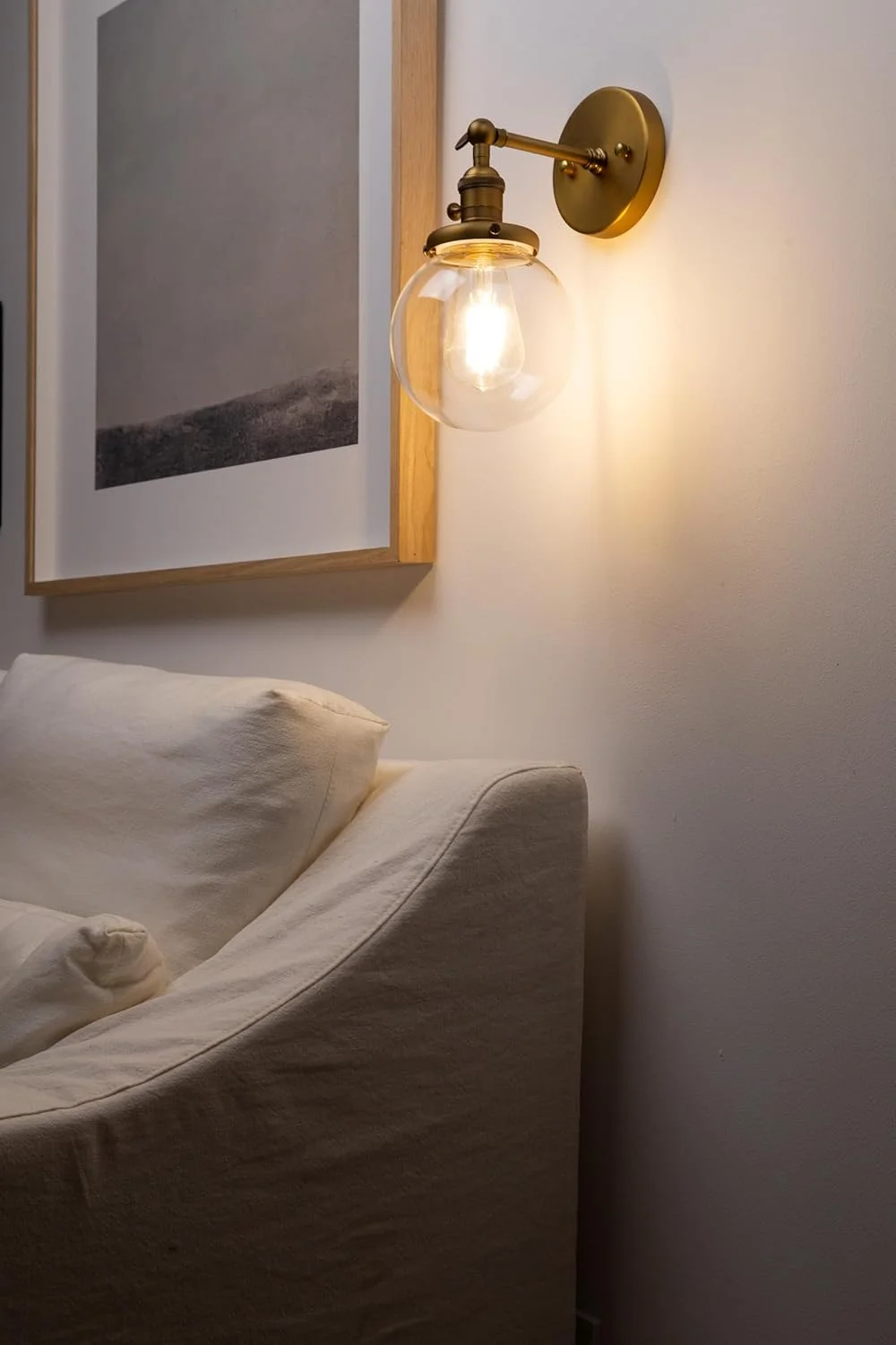 چراغ دیواری دکوراتیو صنعتی پرمو با حباب شیشه ای گرد شفاف 5.9 اینچی دست ساز (آنتیک) چراغ دیواری دکوراتیو صنعتی پرمو با حباب شیشه ای گرد شفاف 5.9 اینچی دست ساز (آنتیک)