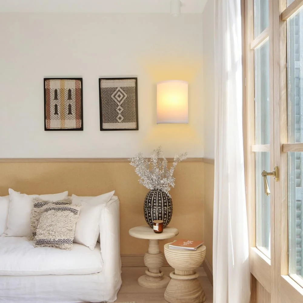 چراغ دیواری تکی پرمو با سبک صنعتی و قدیمی، مناسب کنار تخت، چراغ خواب، با سایه پارچه ای نیم استوانه ای، مناسب برای مطالعه، اتاق خواب، اتاق نشیمن، اتاق غذاخوری و هتل (سفید)