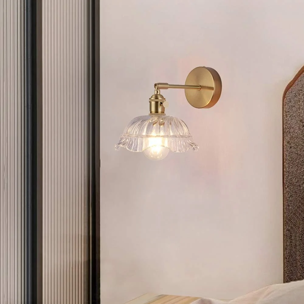 چراغ دیواری LED شیشه ای، چراغ دیواری تک لامپ طرح قدیمی با پایه برنجی طلایی، مناسب برای اتاق خواب، حمام، آشپزخانه و راهرو