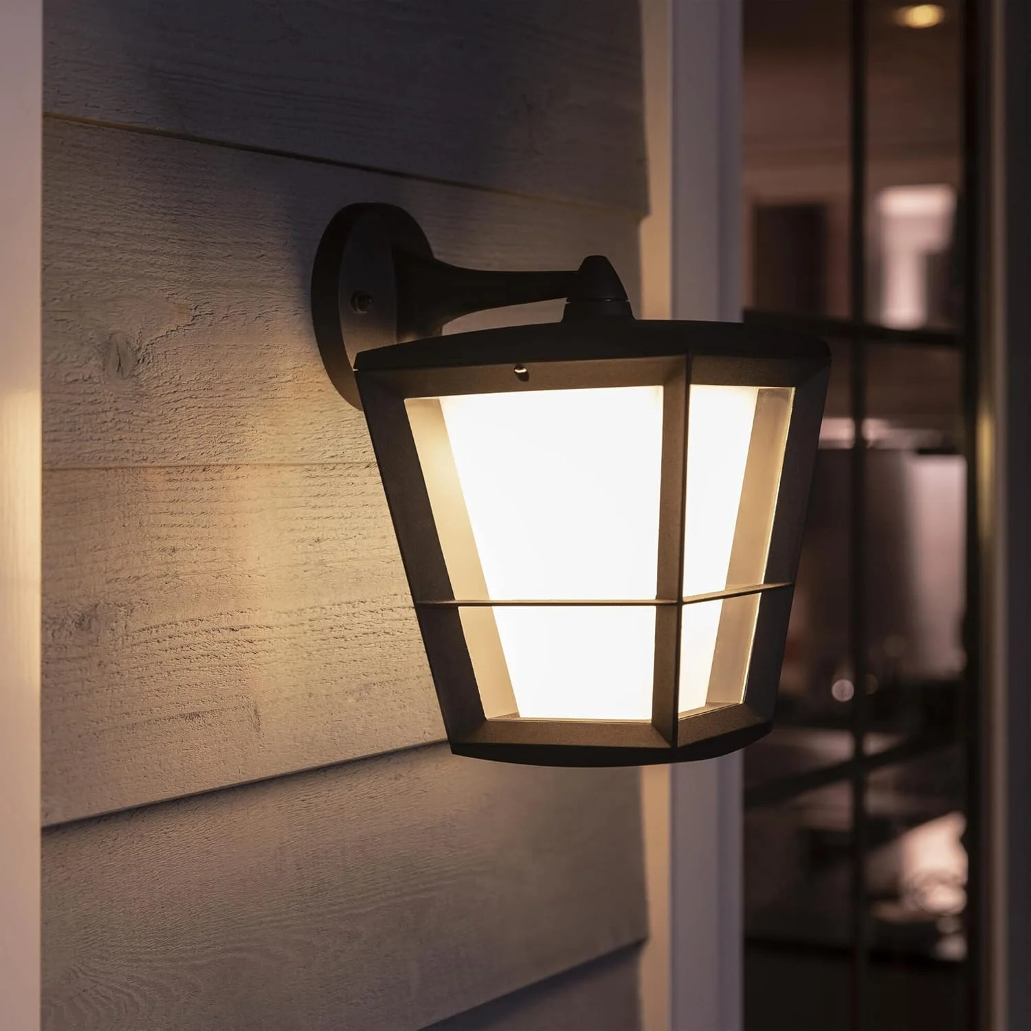 چراغ دیواری هوشمند باغی LED Philips Hue Econic با نور سفید و رنگی [فانوس رو به پایین]، سازگار با الکسا، گوگل اسیستنت و اپل هوم کیت