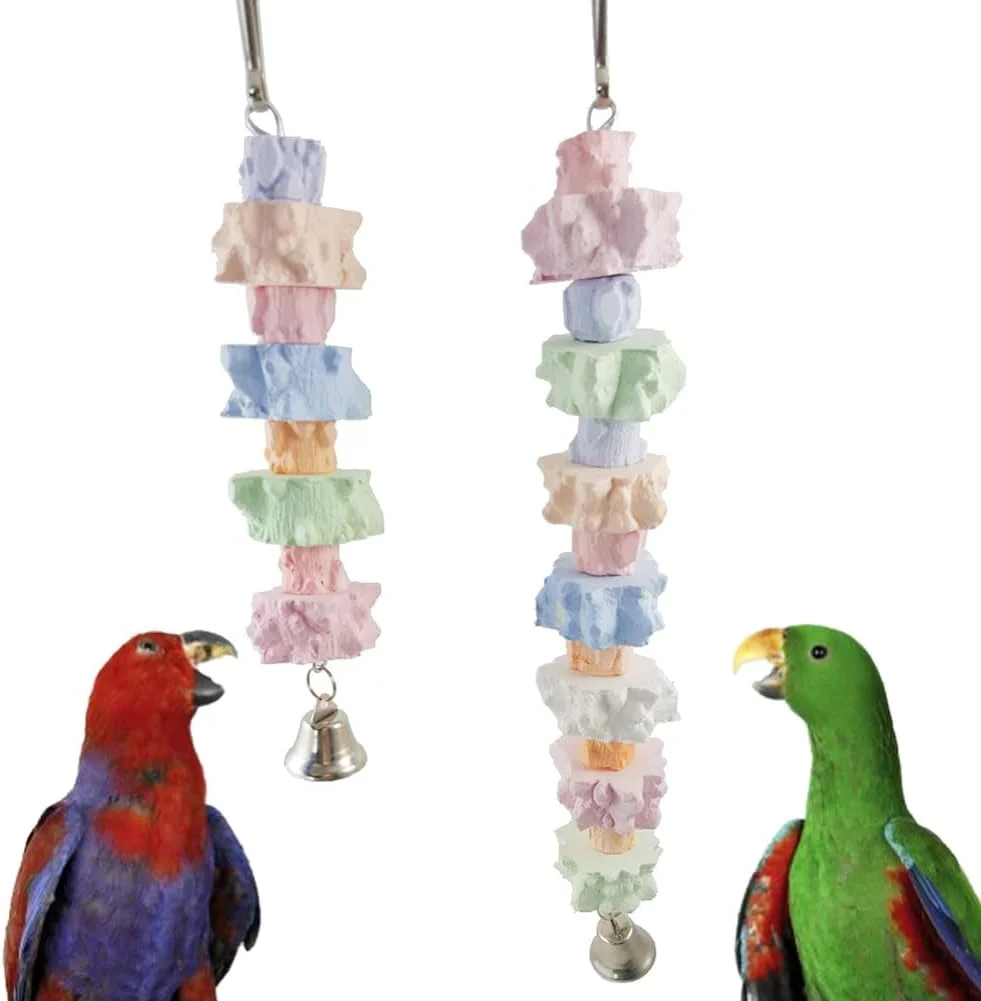 اسباب بازی های جویدنی آویز طوطی Naiveferry Bird، سنگ کلسیم سنگ زنی نوک طوطی رنگارنگ با زنگوله، لوازم جانبی قفس پرنده برای طوطی کوتوله، مرغ عشق، موش صحرایی، همستر، خرگوش