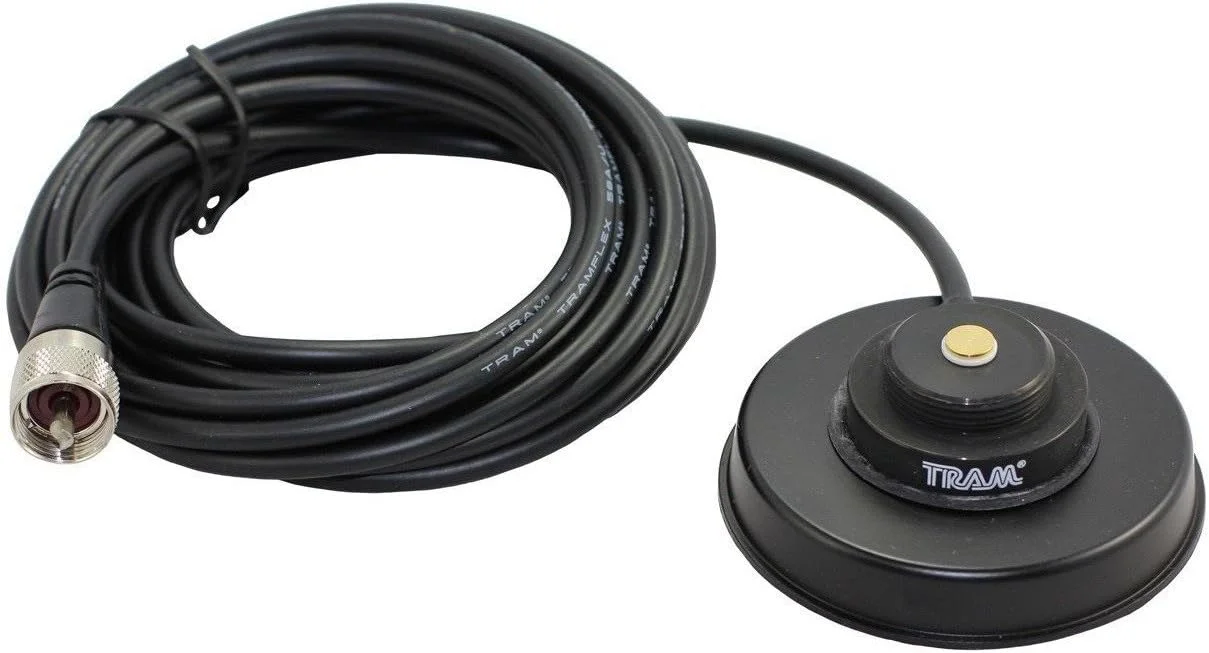 پایه مغناطیسی ترام مدل 1235 مشکی UHF PL-259 با کابل آنتن 17 فوتی برای رادیوهای موبایل، قابل نصب روی سقف یا صندوق عقب، دارای کانکتور PL259 برای آیکوم کنوود موبایل مدل های 1239 F621 F221 F6011 F6021 F6121D F
