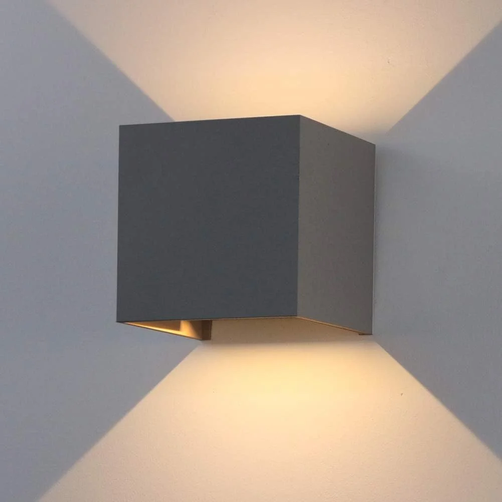 چراغ دیواری 12 وات K-Bright مناسب فضای باز، ضد آب IP65، روشنایی LED دیواری مدرن آلومینیومی قابل تنظیم، نور سفید گرم 3000K، خاکستری تیره