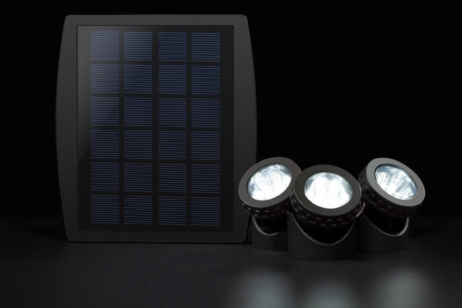 چراغ شب امنیتی خورشیدی قابل تنظیم ضد آب برای فضای باز، دارای 18 LED، نورافکن منظره ای با 3 لامپ غوطه ور برای تزئین و روشنایی باغ، استخر، حوض، سفید