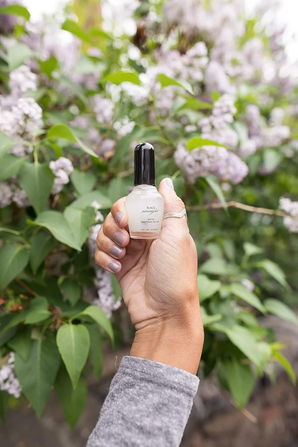 لاک مات کننده ناخن مجیک با پوشش ساتنی لاک مات کننده ناخن مجیک با پوشش ساتنی