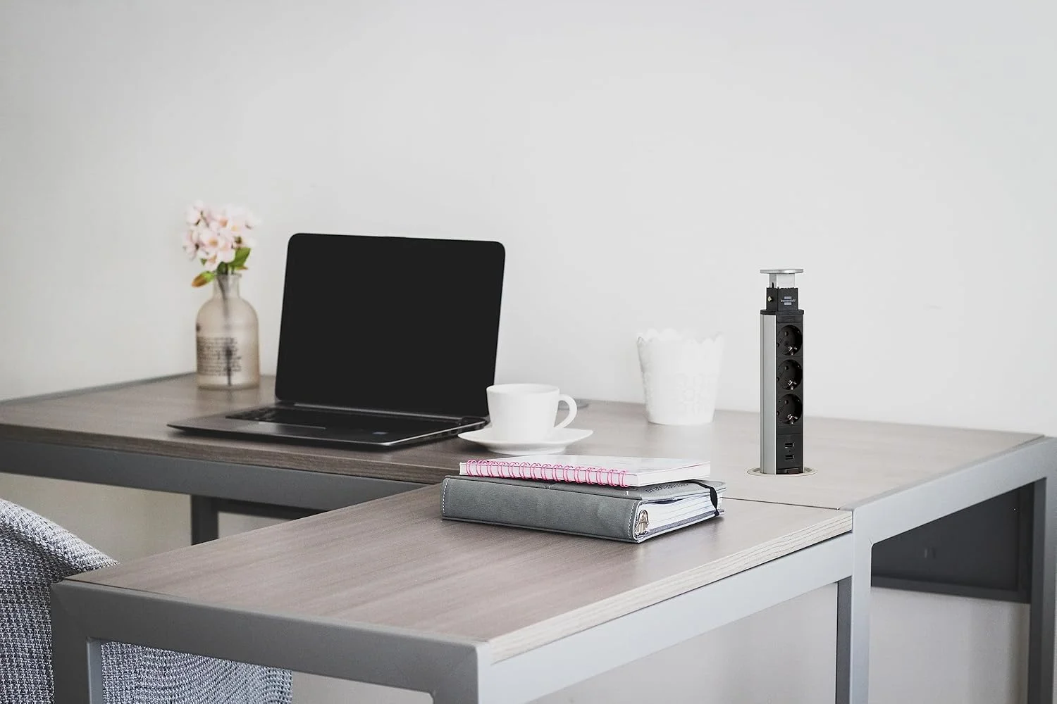 آنتن تلویزیون داخلی/خارجی دیجیتال تقویت شده [مدل 2021] – تقویت کننده سیگنال قدرتمند با برد بیش از 170 مایل، پشتیبانی از تلویزیون های هوشمند 4K Full HD و تلویزیون های قدیمی به همراه کابل کواکسیال 9.8 فوتی