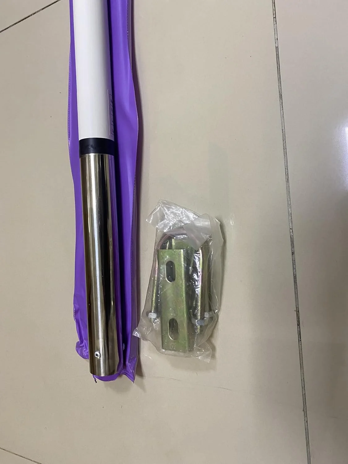 آنتن ایستگاه پایه 450-470 مگاهرتز، بهره 8.5dB، توان 200 وات، ساختار فیبر 2 متری – راه حل ارتباطی قابل اعتماد