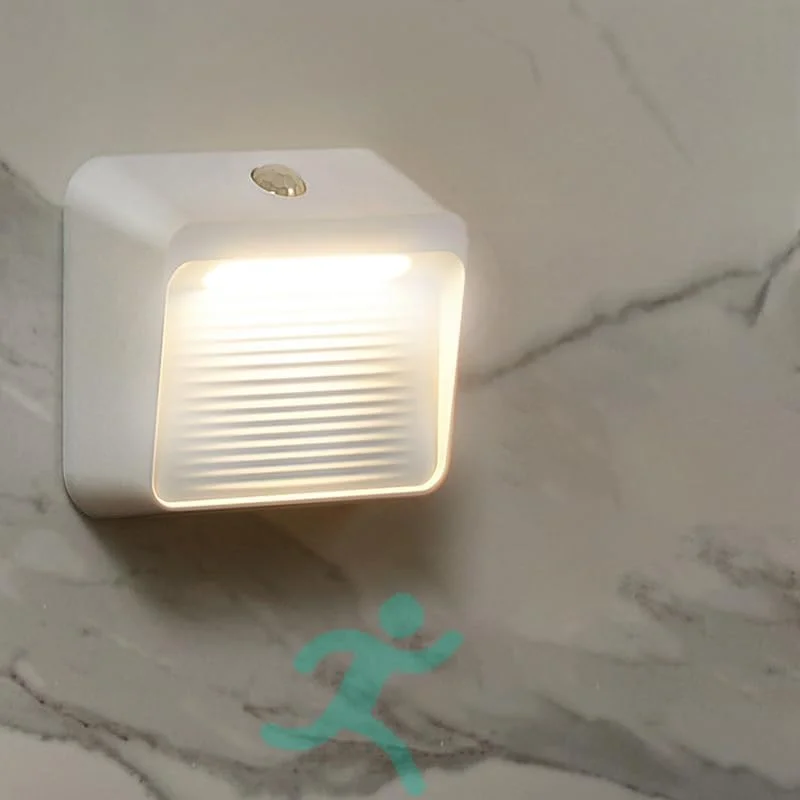 چراغ خواب حسگر حرکتی قابل شارژ، چراغ دیواری LED، روشنایی دیواری با قابلیت تنظیم نور، مناسب اتاق خواب، آشپزخانه، سرویس بهداشتی، راه پله و راهرو (نور گرم، مربعی)
