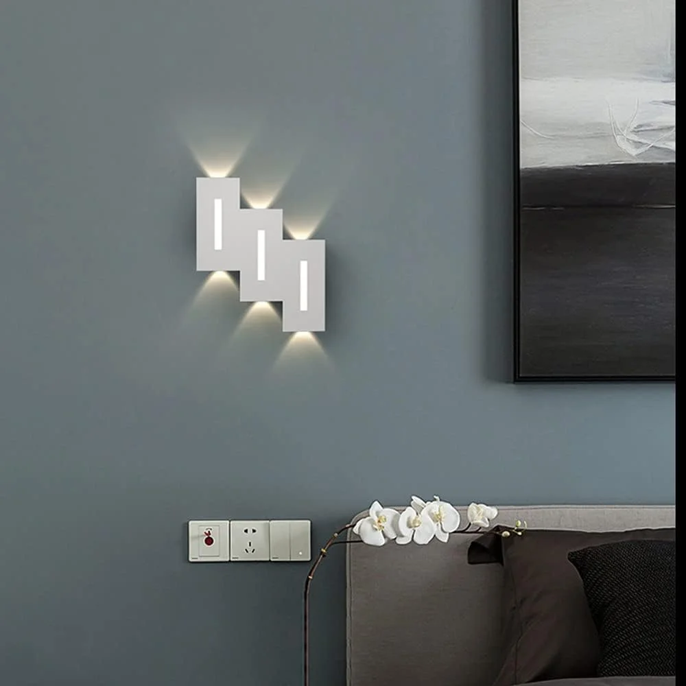 چراغ دیواری مدرن LED، چراغ دیواری بالا و پایین کنار تخت، چراغ های نقطه ای هندسی، چراغ های شستشوی دیواری داخلی با 3 حالت رنگی برای اتاق نشیمن، اتاق خواب، راهرو کنار تخت