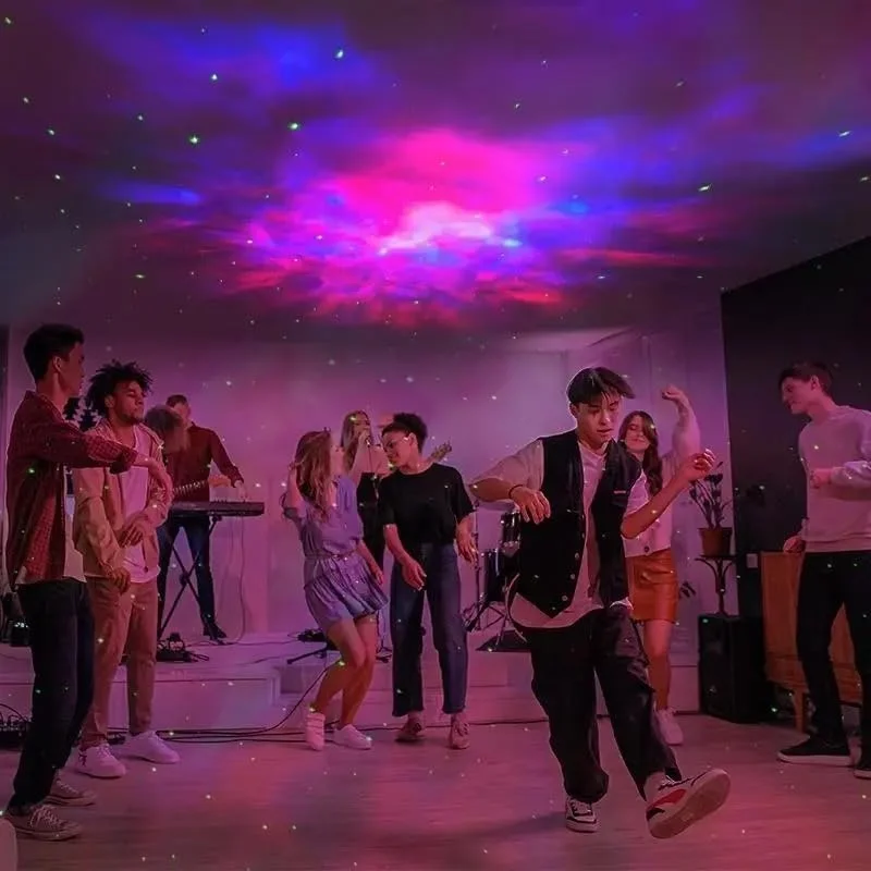 پروژکتور کهکشان فضانورد VIO® با چرخش 360 درجه، کنترل از راه دور، تغذیه USB، نور شب LED برای کودکان، اتاق بازی، دکوراسیون منزل، هدیه عالی (فضانورد سفید - طرح ماه) پروژکتور کهکشان فضانورد VIO® با چرخش 360 درجه، کنترل از راه دور، تغذیه USB، نور شب LED برای کودکان، اتاق بازی، دکوراسیون منزل، هدیه عالی (فضانورد سفید - طرح ماه)