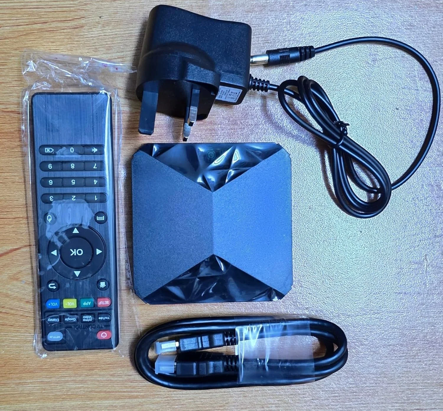 اندروید باکس تلویزیون نسخه ویژه به همراه اشتراک رایگان