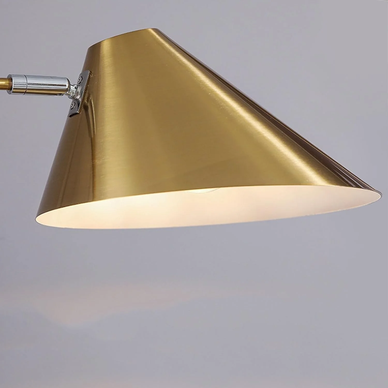 مصباح ایستاده مدرن و شیک قائم با سینی برای اتاق نشیمن، اتاق خواب، دفتر کار، کافه، کلید پایی و روکش برنجی/طلایی، چراغ مطالعه مدرن مصباح ایستاده مدرن و شیک قائم با سینی برای اتاق نشیمن، اتاق خواب، دفتر کار، کافه، کلید پایی و روکش برنجی/طلایی، چراغ مطالعه مدرن