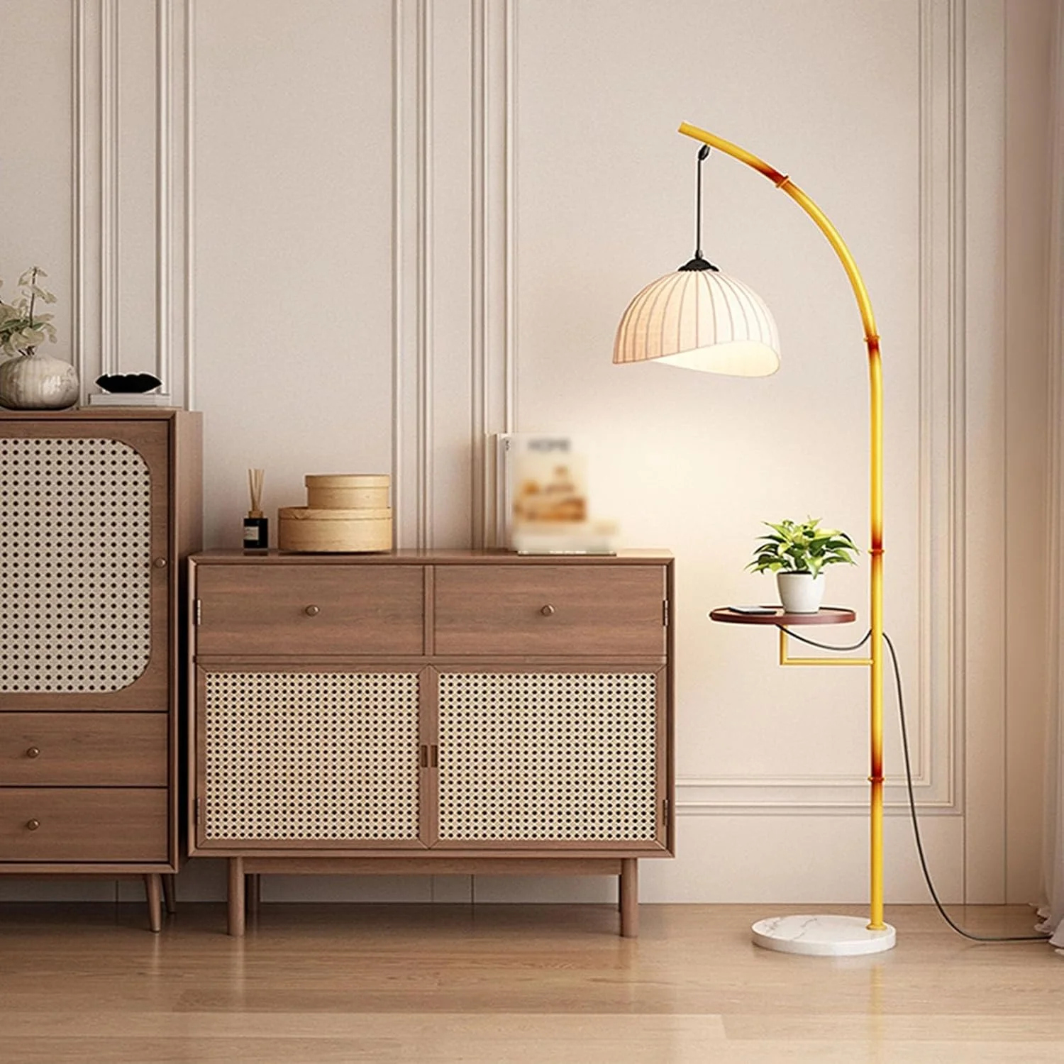 چراغ ایستاده مدرن و خلاقانه مصباح قائم با پورت های شارژ USB و قابلیت تنظیم نور برای اتاق خواب، نشیمن، دفتر کار مصباح قراءة عصري چراغ ایستاده مدرن و خلاقانه مصباح قائم با پورت های شارژ USB و قابلیت تنظیم نور برای اتاق خواب، نشیمن، دفتر کار مصباح قراءة عصري