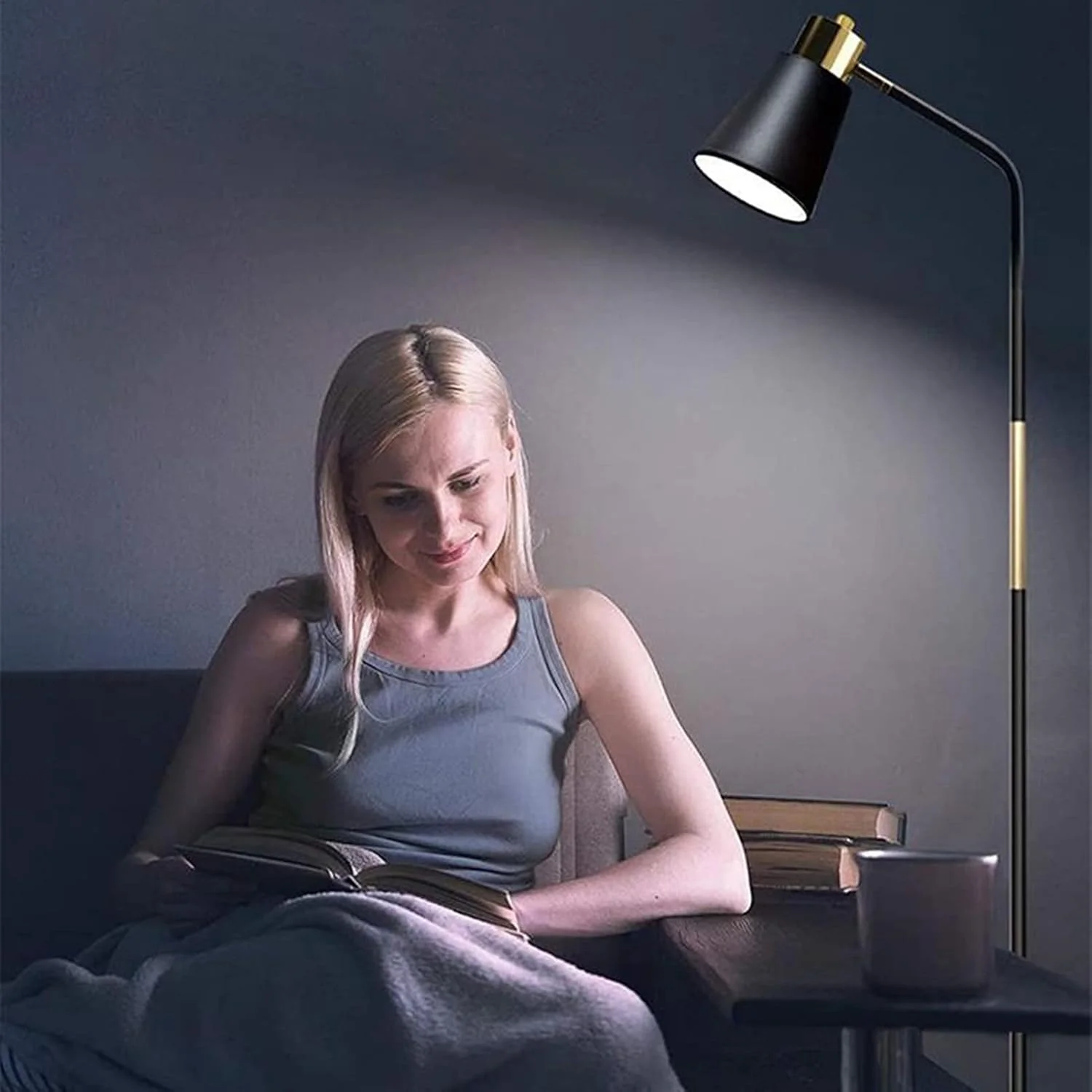چراغ ایستاده صنعتی Conobo برای اتاق نشیمن، چراغ مطالعه مدرن با سایه قابل چرخش 360 درجه و ارتفاع قابل تنظیم، چراغ های ایستاده برای دکوراسیون منزل، اتاق خواب، دفتر کار (مشکی) چراغ ایستاده صنعتی Conobo برای اتاق نشیمن، چراغ مطالعه مدرن با سایه قابل چرخش 360 درجه و ارتفاع قابل تنظیم، چراغ های ایستاده برای دکوراسیون منزل، اتاق خواب، دفتر کار (مشکی)