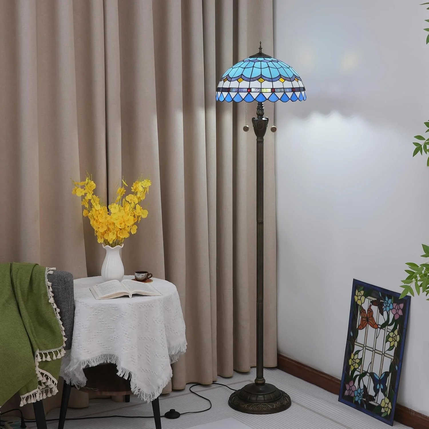 چراغ ایستاده تیفانی Blivuself، شیشه رنگی آبی، سبک مدیترانه ای روستیک، مناسب دکوراسیون منزل، اتاق نشیمن و اتاق خواب چراغ ایستاده تیفانی Blivuself، شیشه رنگی آبی، سبک مدیترانه ای روستیک، مناسب دکوراسیون منزل، اتاق نشیمن و اتاق خواب