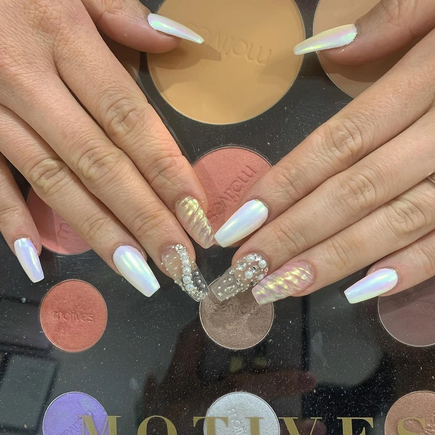 پودر ناخن با جلوه کروم GZMAYUEN، پودر آینه ای، رنگ ناخن پودر فلزی طلایی هولوگرافیک