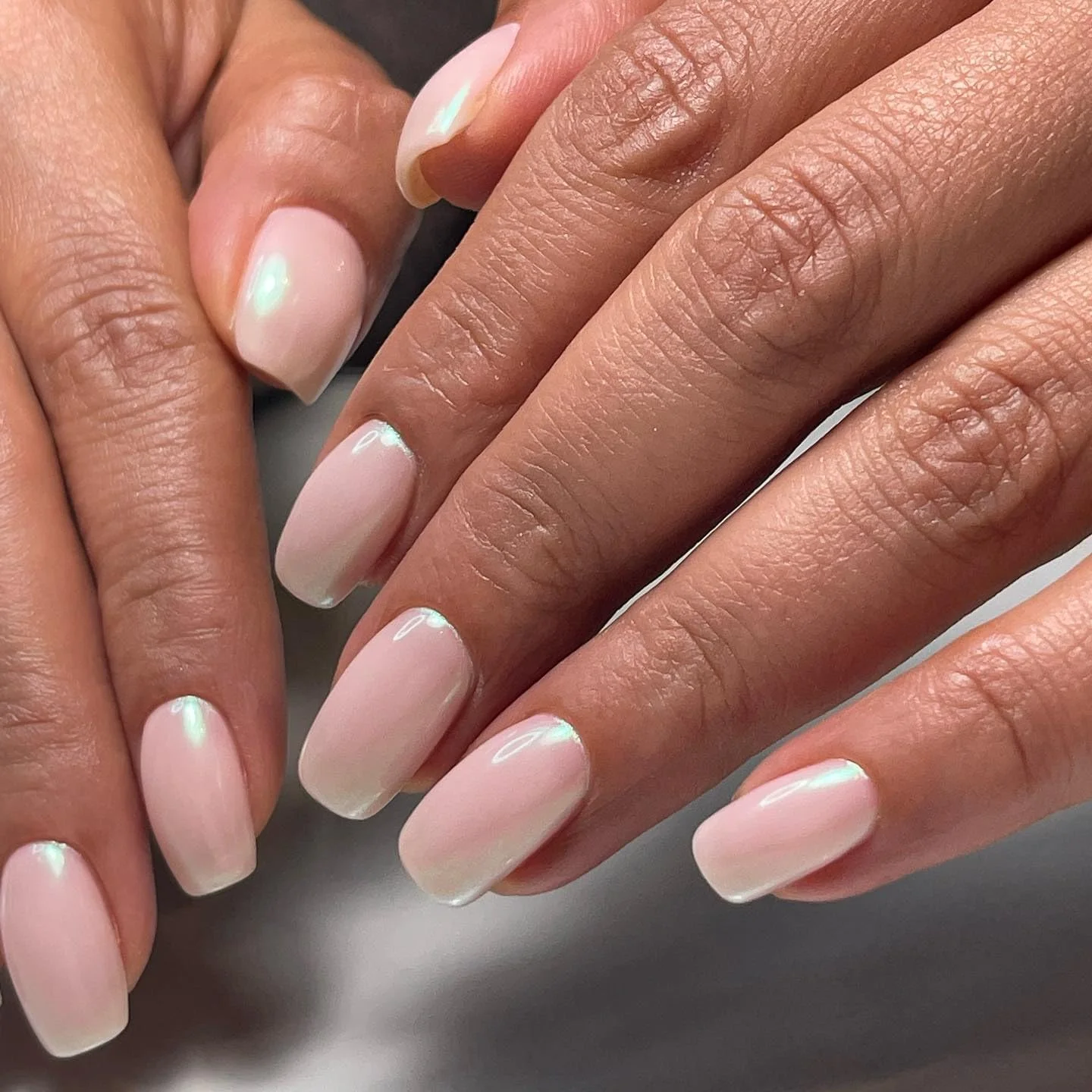 پودر ناخن با جلوه کروم GZMAYUEN، پودر آینه ای، رنگ ناخن پودر فلزی طلایی هولوگرافیک